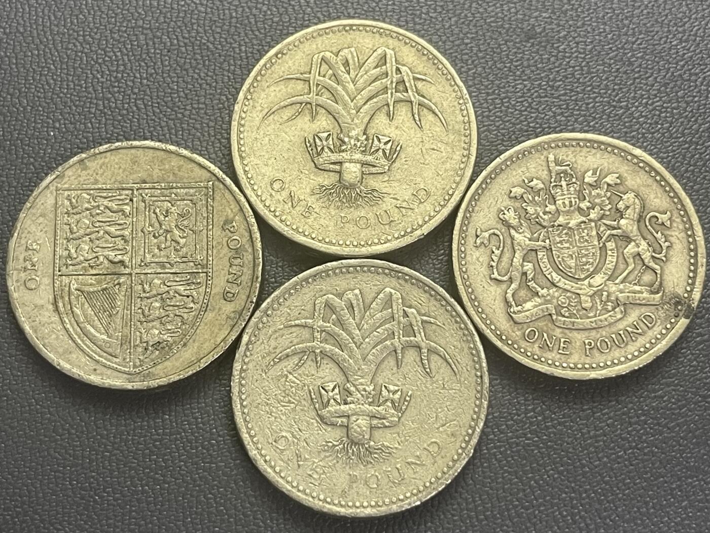 回流0201 英国1英镑加厚青铜币4枚