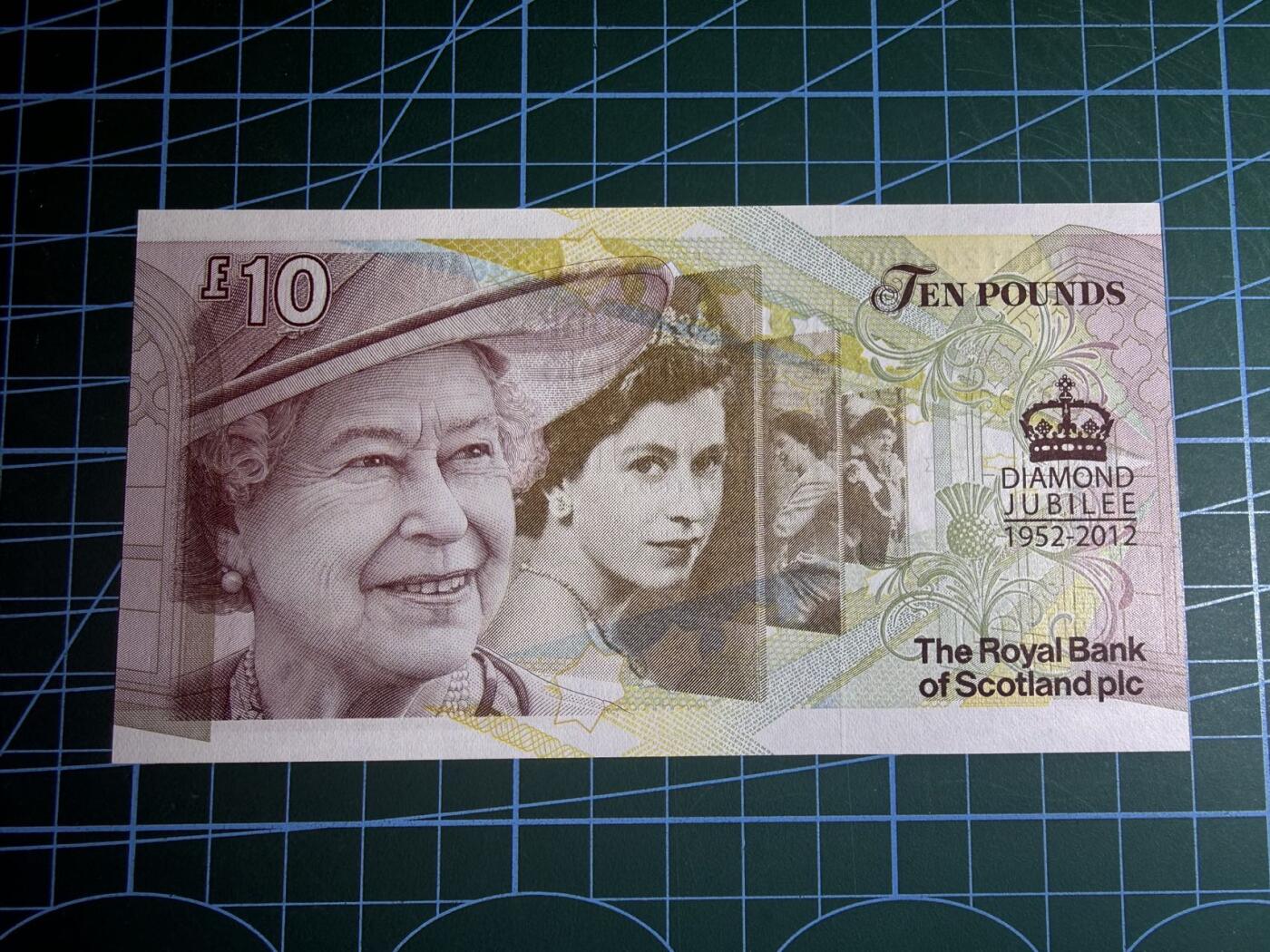 【炜奕收藏】，第五十八期，英属第三场 2012年苏格兰皇家银行10镑纪念钞，UNC品相