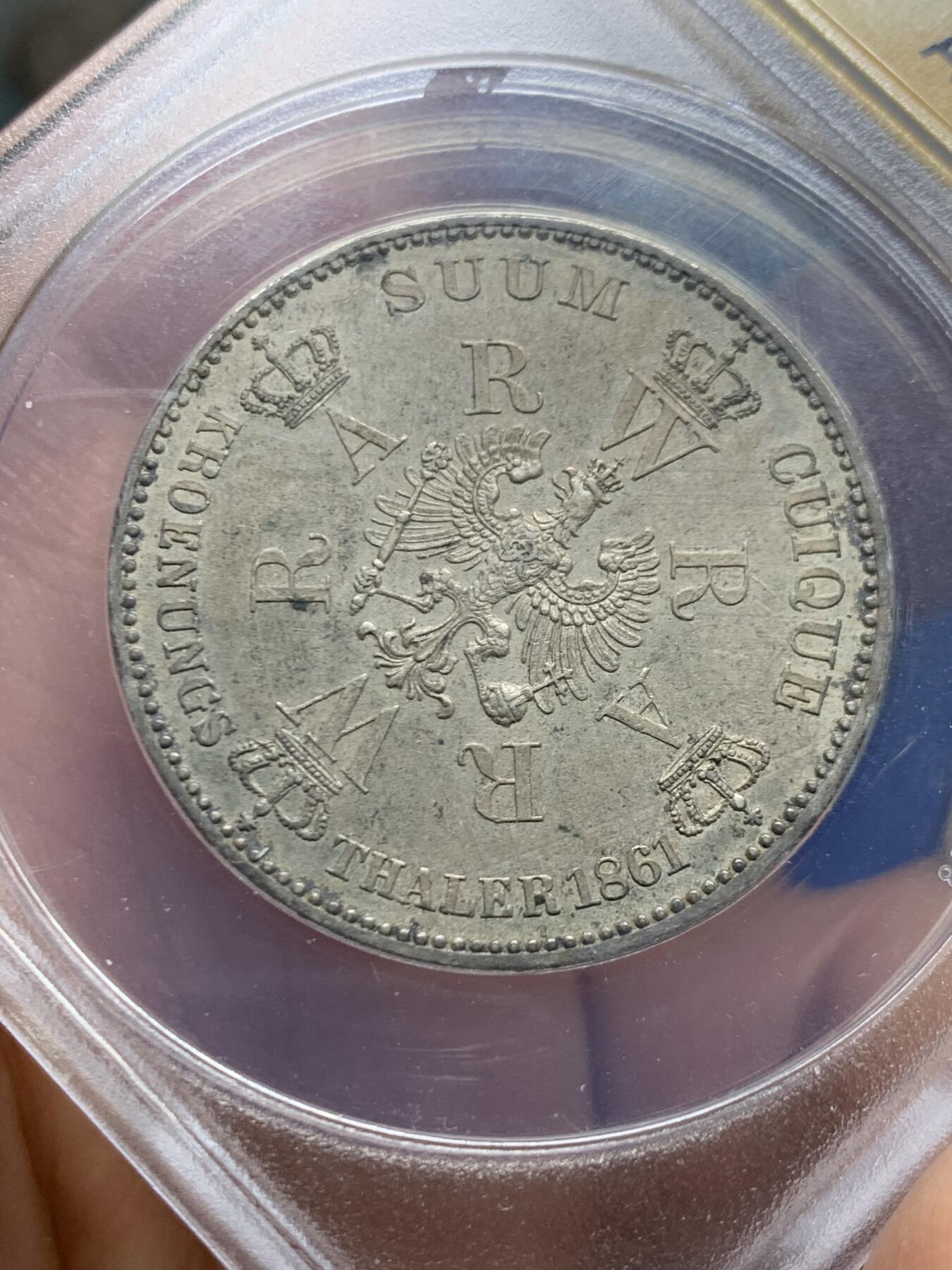 《竞宝斋》第462场 周日，周一，2场连拍 （全场包邮）欢迎送拍 ANACS AU58 普鲁士王国 1861 毛衣泰勒银币 欧洲淡灰包浆 小黄盒有小裂纹