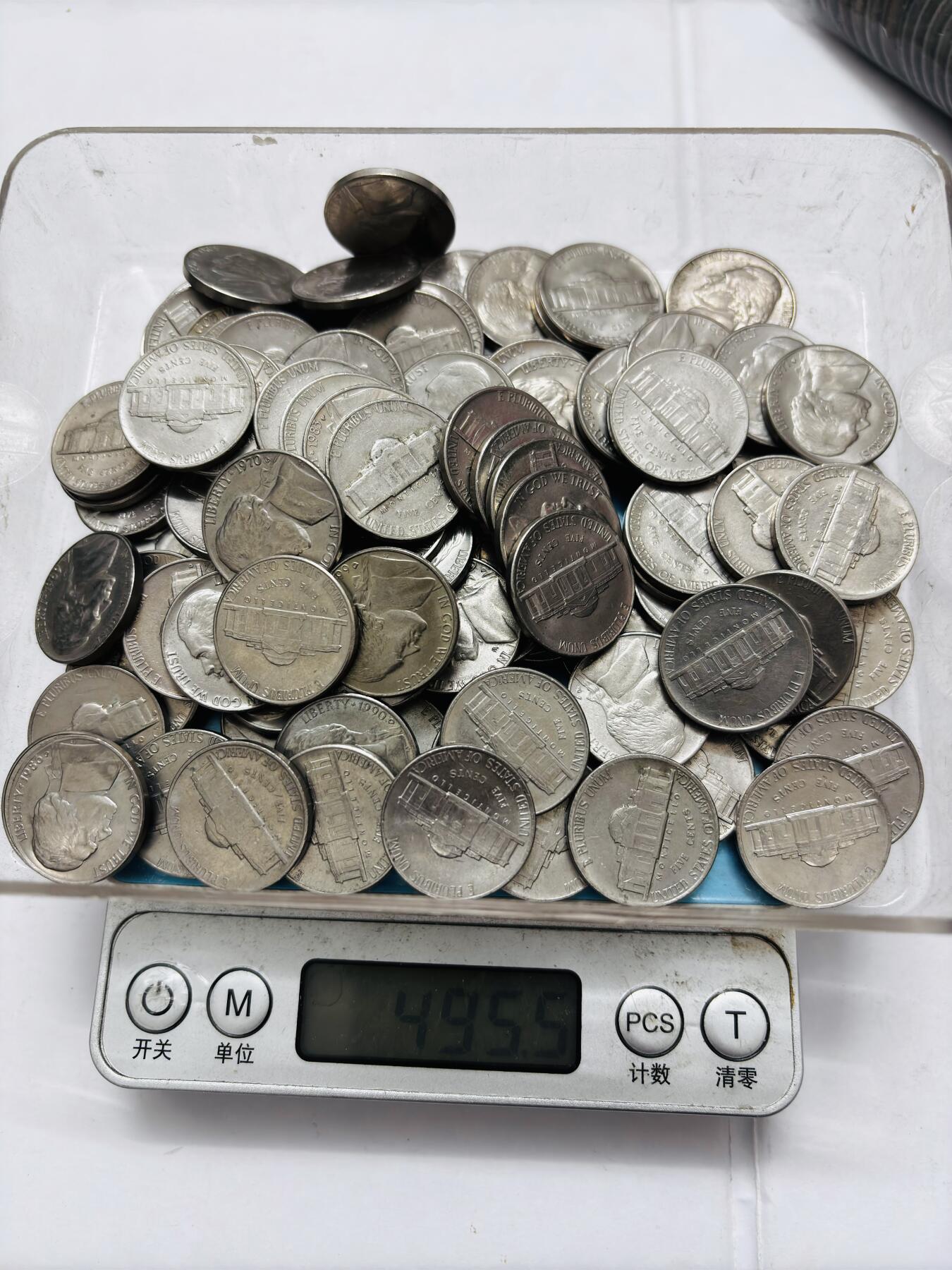 文馨钱币收藏 2026新年第五场（第 291 场）【长期接代拍品】 原光，带光美品美国杰斐逊 5 美分 100 枚，年份未挑，重 495 克