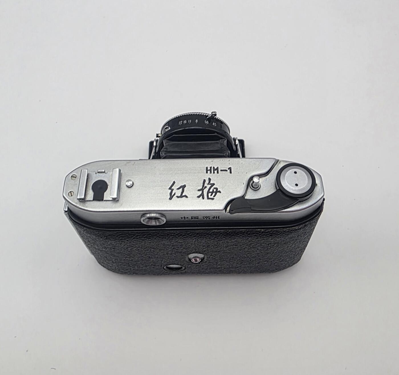 红梅HM-1折叠相机-时光的印记-相机的前世今生-另送海鸥相机小皮壳