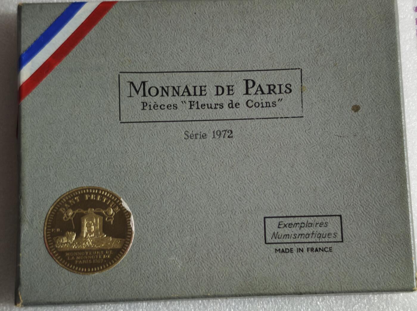 瓶子🏺第227期拍卖会  1972年法国7枚套  原盒  大力神10法郎为银币  25克  25×0.9×27=607.5