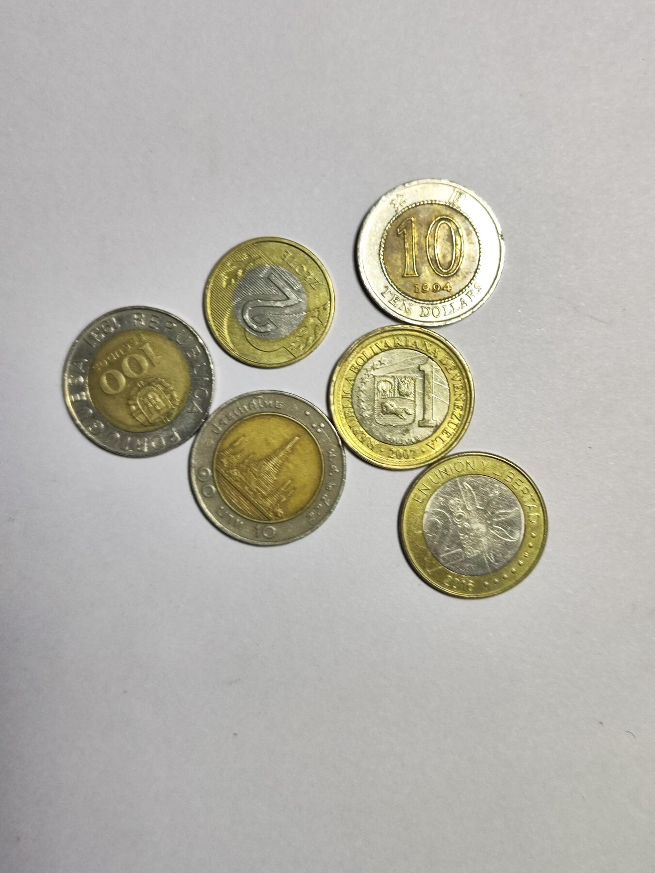 香港10圆双色币