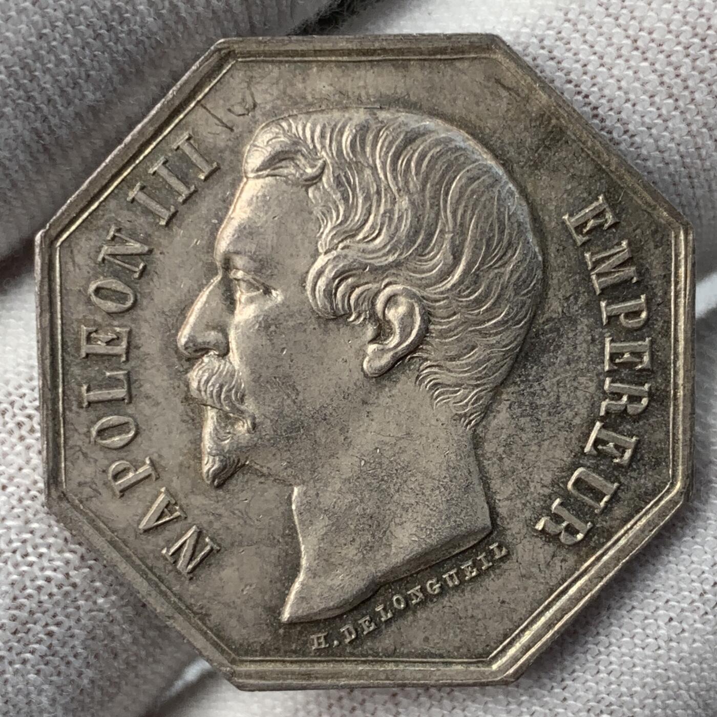 掌中浮雕-藏着的欧洲第051场 法国拿破仑三世头像园艺八角银章， 28.76mm，10.9g