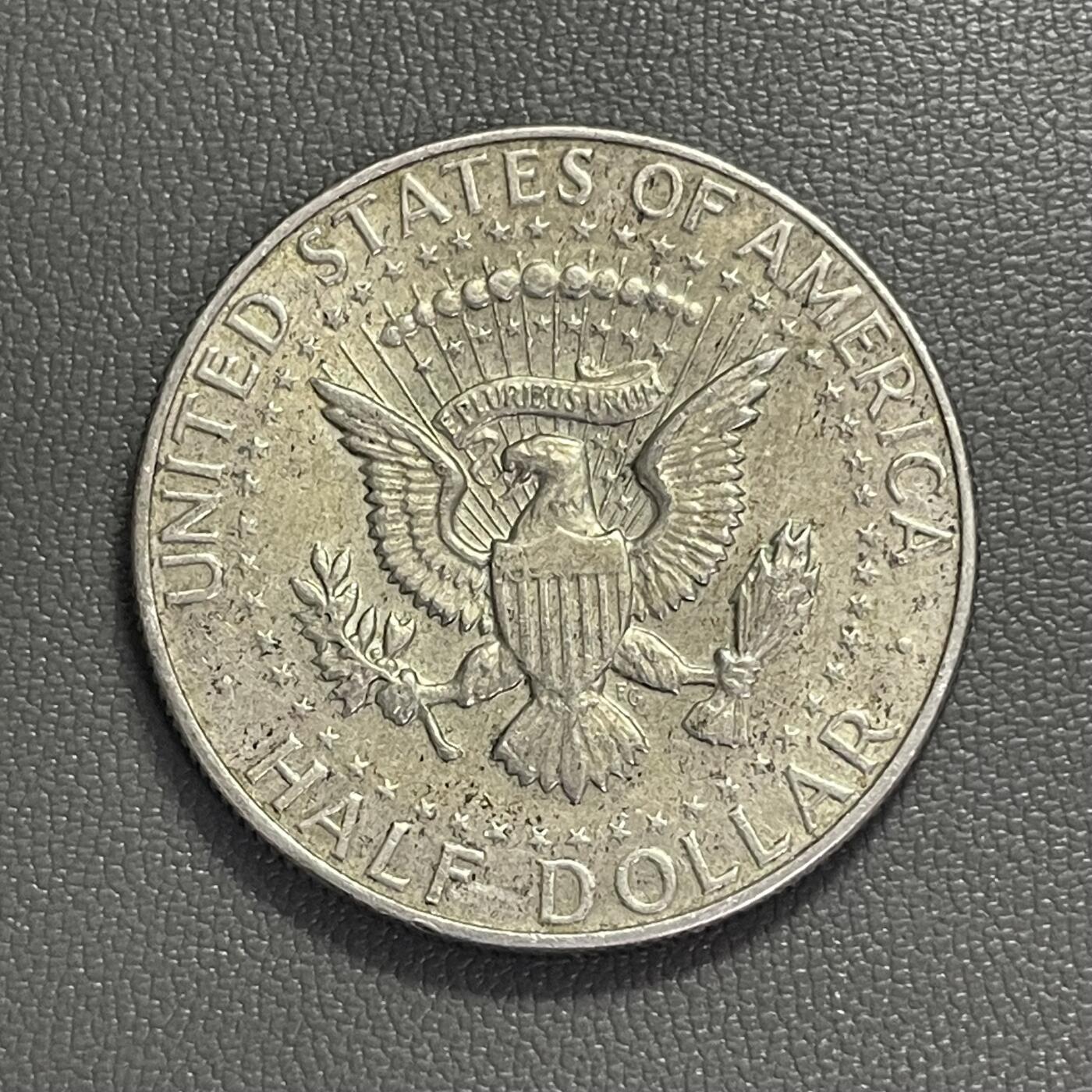 回流0201 美国1967年肯尼迪总统半圆银币 银价11.5*40%*24=110元