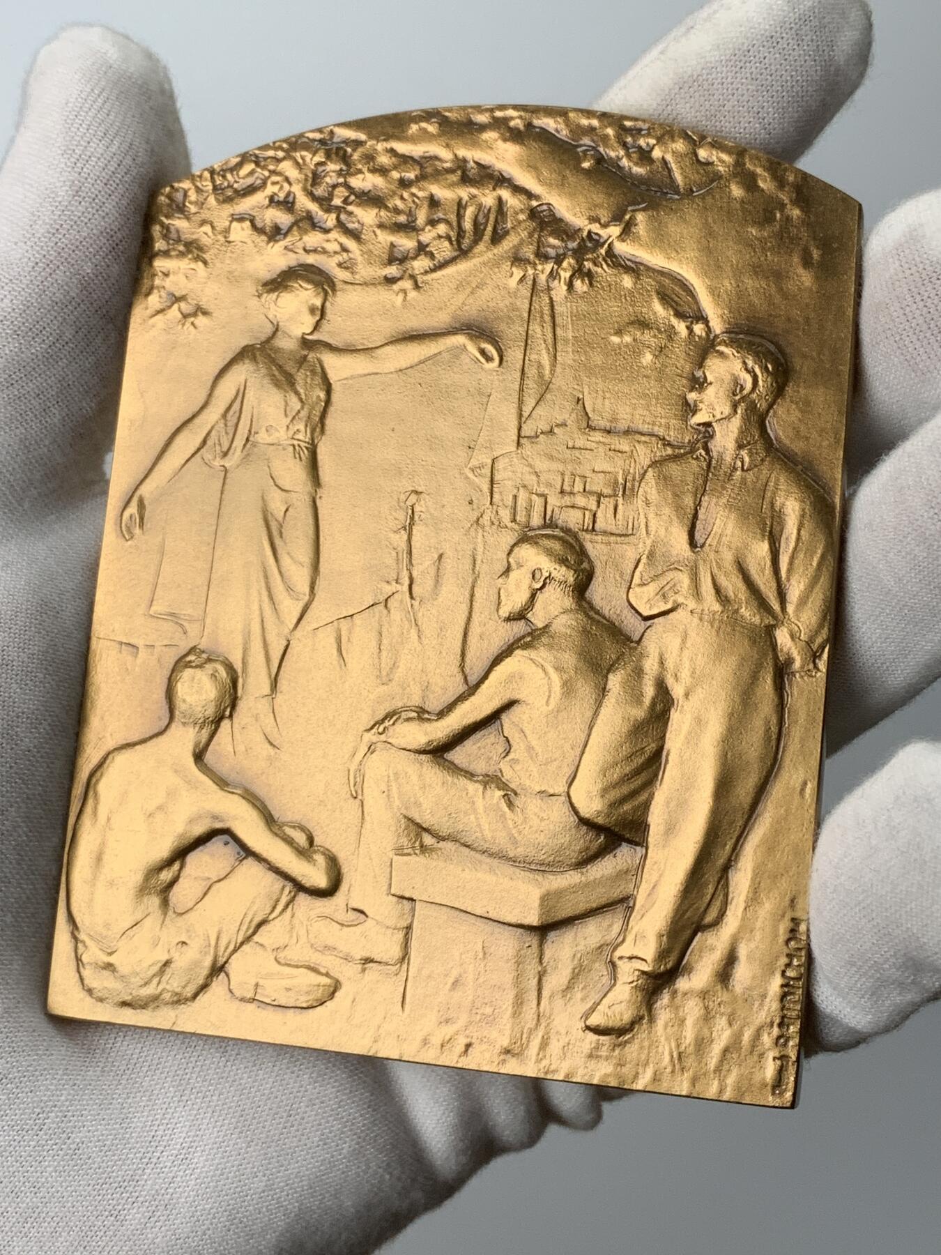 掌中浮雕-藏着的欧洲第051场 1909年法国路易.布莱里奥完成人类首次英吉利海峡飞行纪念铜章，77.5*98.7mm