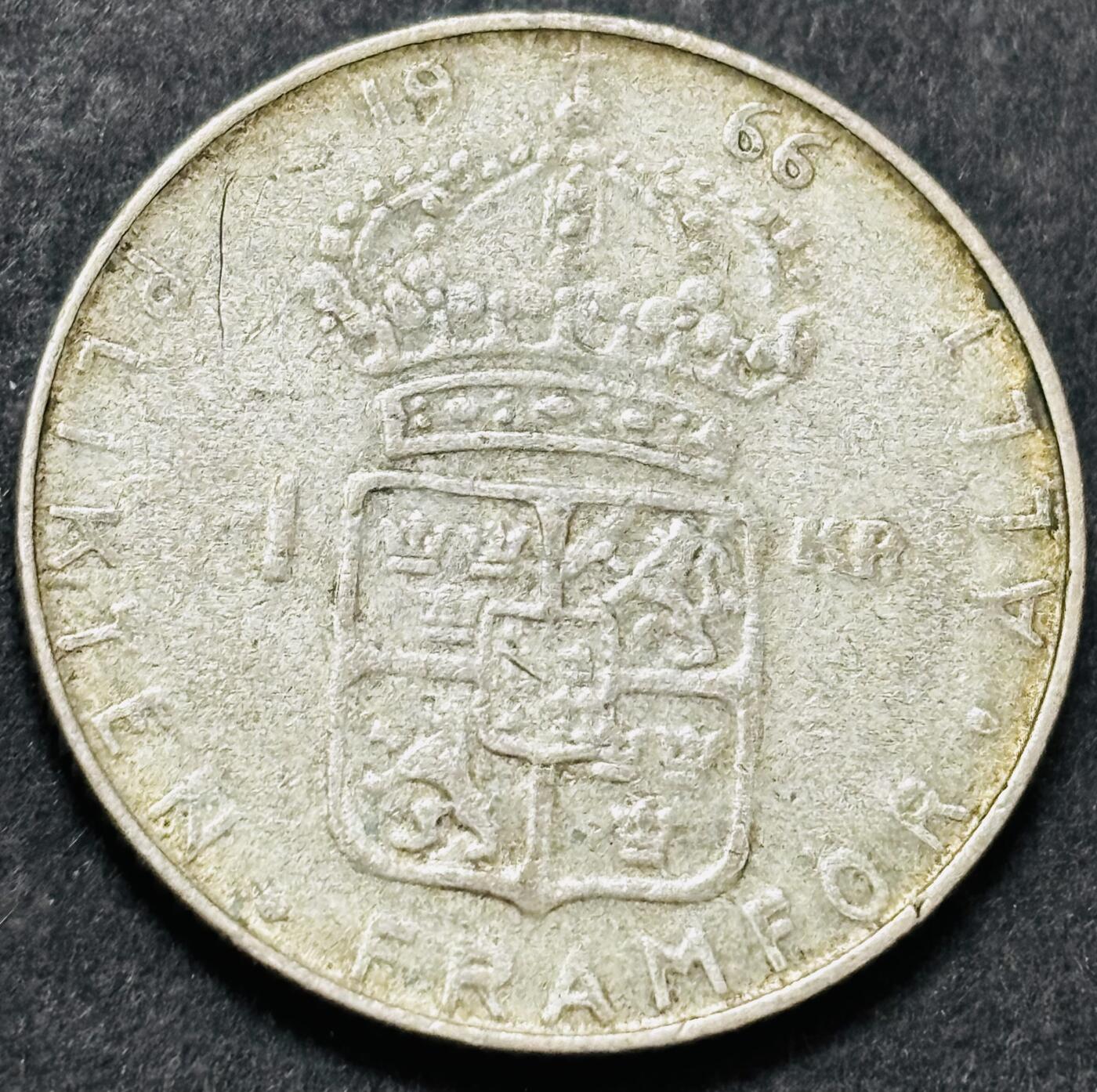 文馨钱币收藏 2026新年第五场（第 291 场）【长期接代拍品】 1966 年瑞典古斯塔夫六世 1 克朗银币，7 克 400 银，折合银价 7×0.4×25=70