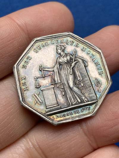 《竞宝斋》第462场 周日，周一，2场连拍 （全场包邮）欢迎送拍 - 法国埃夫勒公证人八角银质代币 30.3mm 12.6克 早期手指铭银标