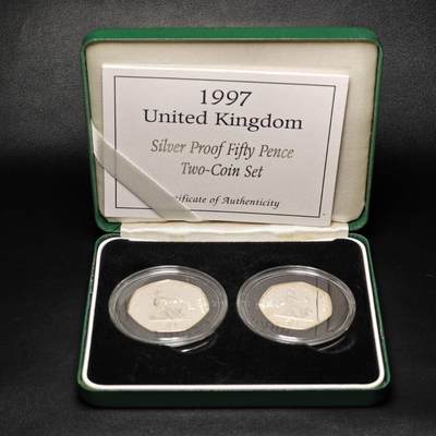 金瓯小拍第三期 古今币章 银价专场 - 英国50便士1对2枚精制银币1997年 重8克+13.5克 小版有氧化 盒证齐全