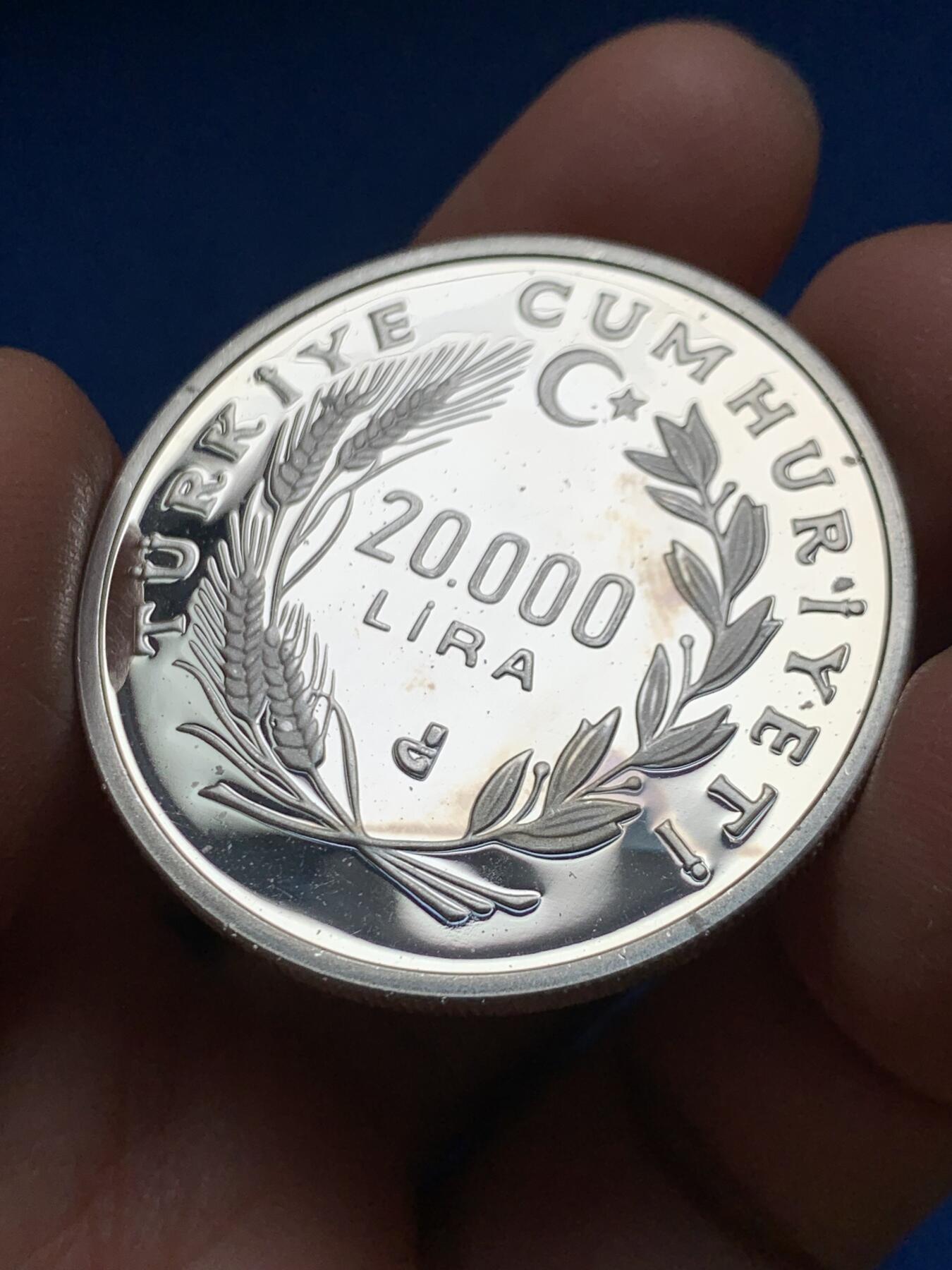 《竞宝斋》第462场 周日，周一，2场连拍 （全场包邮）欢迎送拍 土耳其1990年世界杯20000里拉银币 925银 23.5克