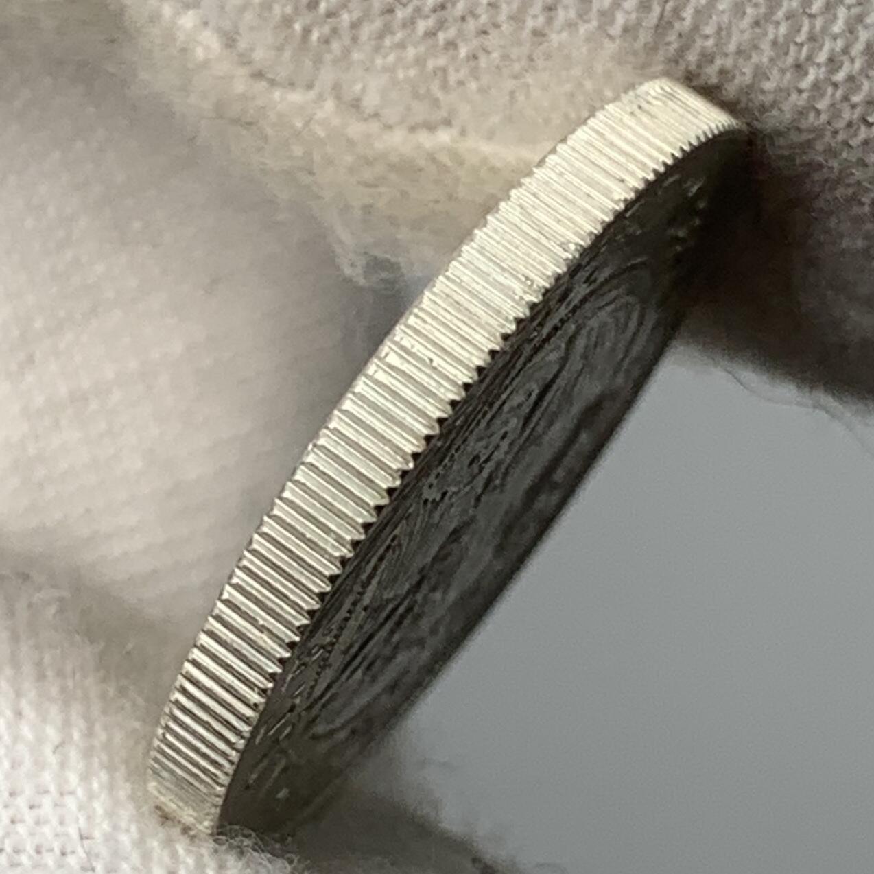 掌中浮雕-藏着的欧洲第051场 1980年法国戴高乐纪念银章（925），21mm，6.6g