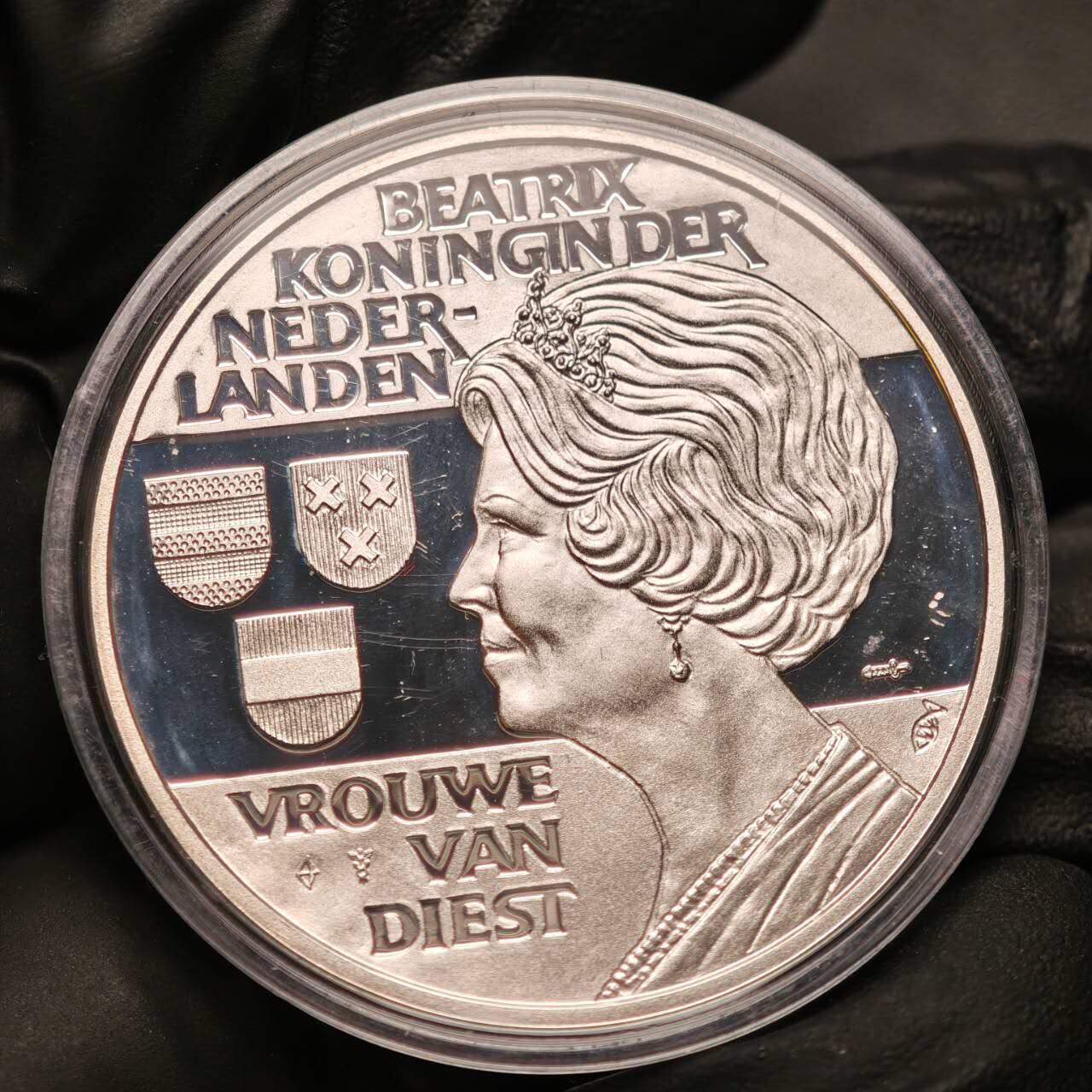 金瓯小拍第三期 古今币章 银价专场 荷兰三盾徽精制银章 25克 铸造精细