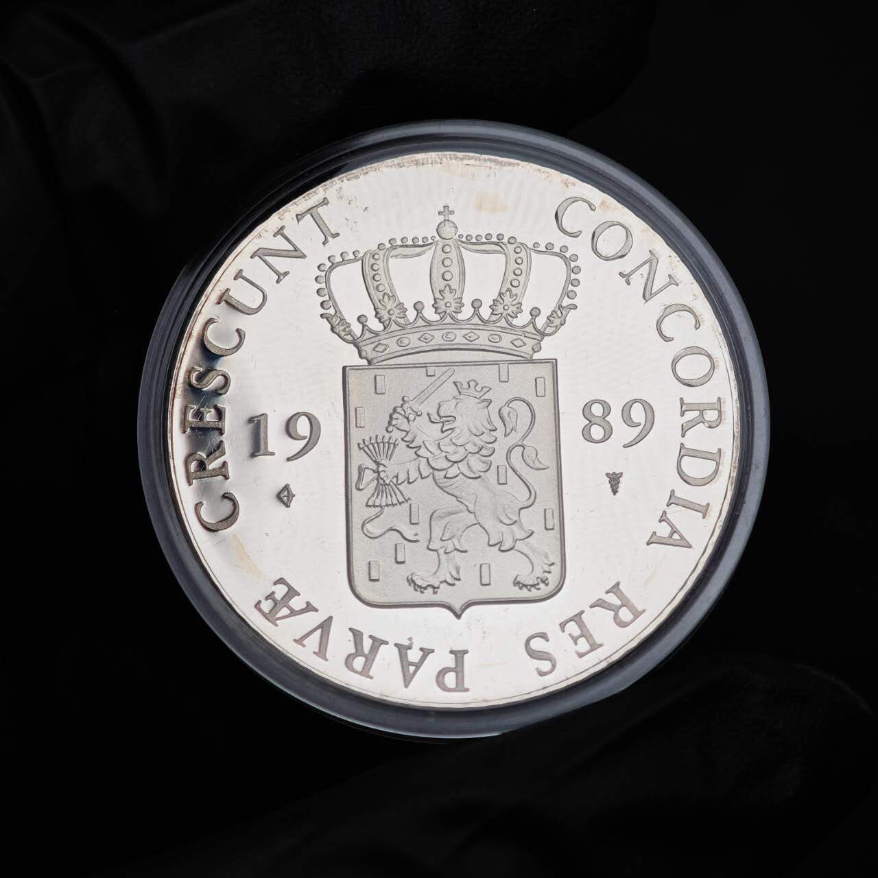 金瓯小拍第三期 古今币章 银价专场 荷兰杜卡特复刻精制银章1989年 28.3克