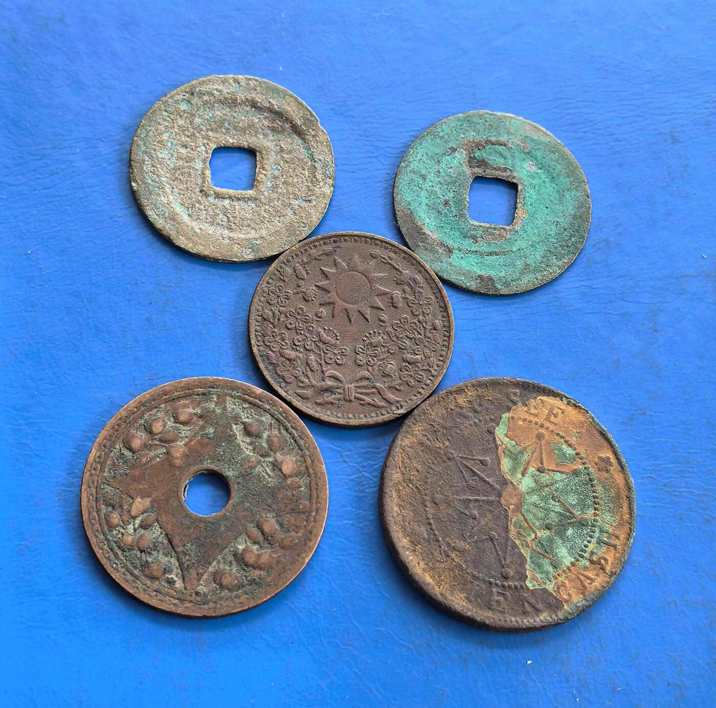 外国优质老铜币高银银币，周六九点倒数截拍，满百包邮，持续收拍 散币5枚