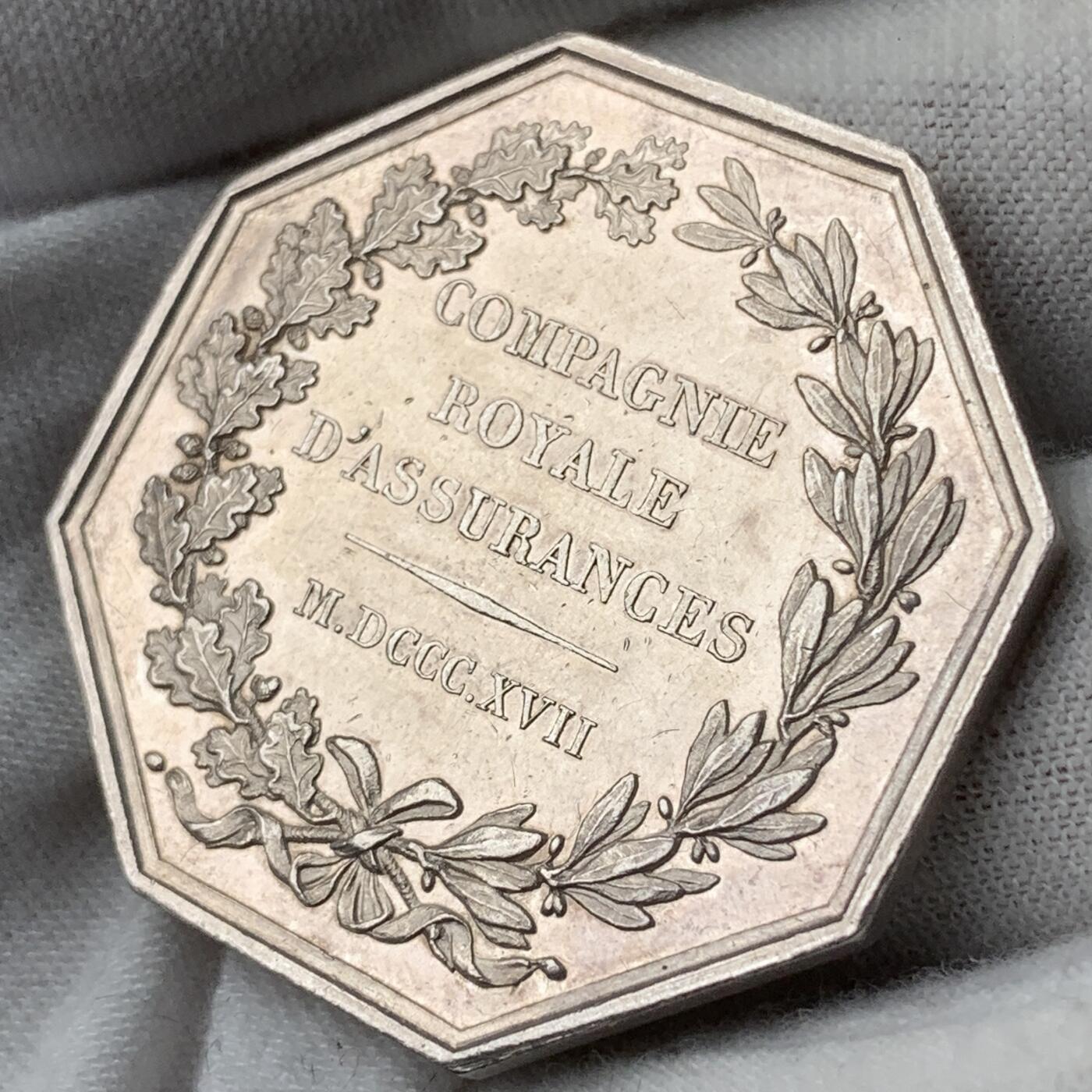 掌中浮雕-藏着的欧洲第051场 法国保险八角银章，对边36mm，19g，光边无边铭