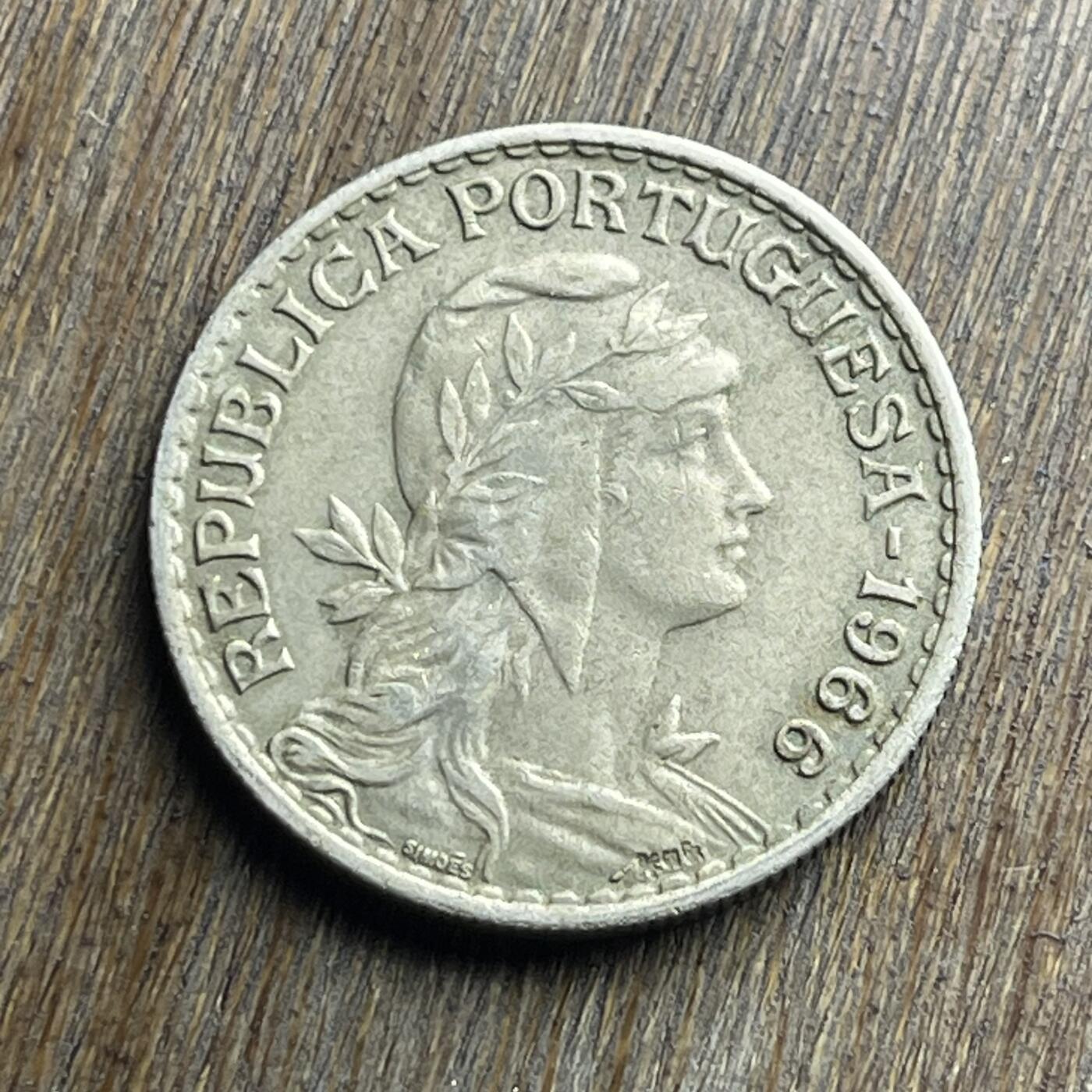 【本场4.12号发货】★第145加场★精品硬币 套币专场 不寄存，200包邮。不满200元，支付5元运费。《接受代拍 代送NGC评级》 37【无寄存】1966 葡萄牙 1埃斯库多 镍币