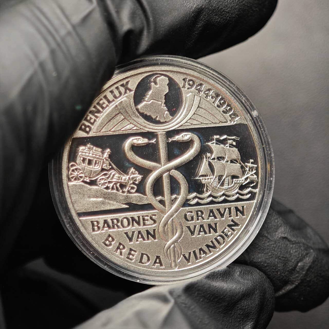 金瓯小拍第三期 古今币章 银价专场 荷兰三盾徽精制银章 25克 铸造精细