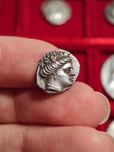 评级古希腊埃维亚-希斯提亚“宁芙女神”银币 - 评级古希腊埃维亚-希斯提亚“宁芙女神”银币