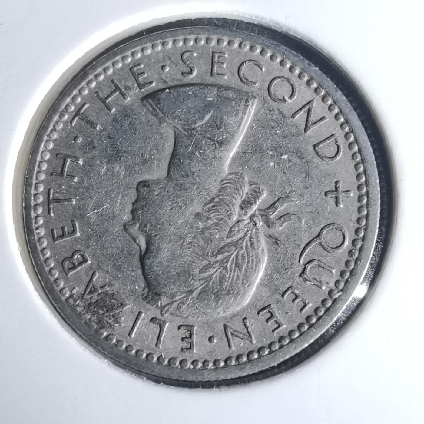 沼泽如烟--第977场 新西兰1964年6便士