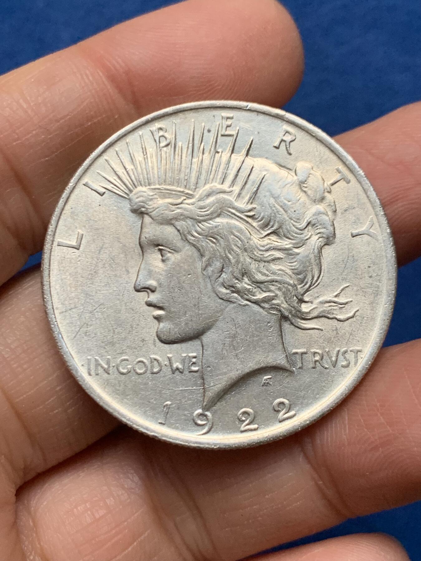 《竞宝斋》第462场 周日，周一，2场连拍 （全场包邮）欢迎送拍 美国1922年和平银币 26.6克