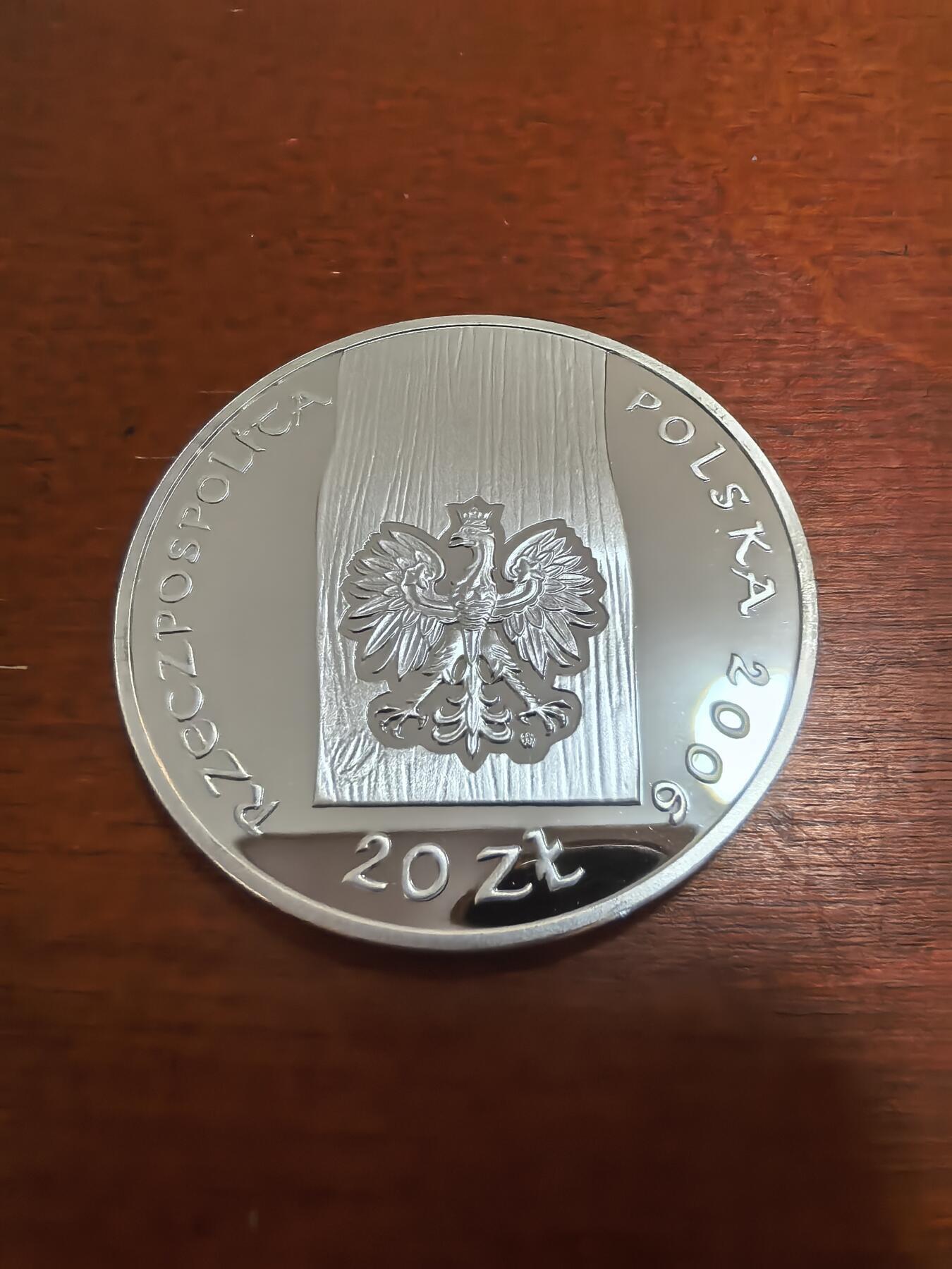 长老汇蛇年精选第九十六场拍卖 2006波兰哈佐维教堂20兹罗提彩色精制银币，28.47克925银