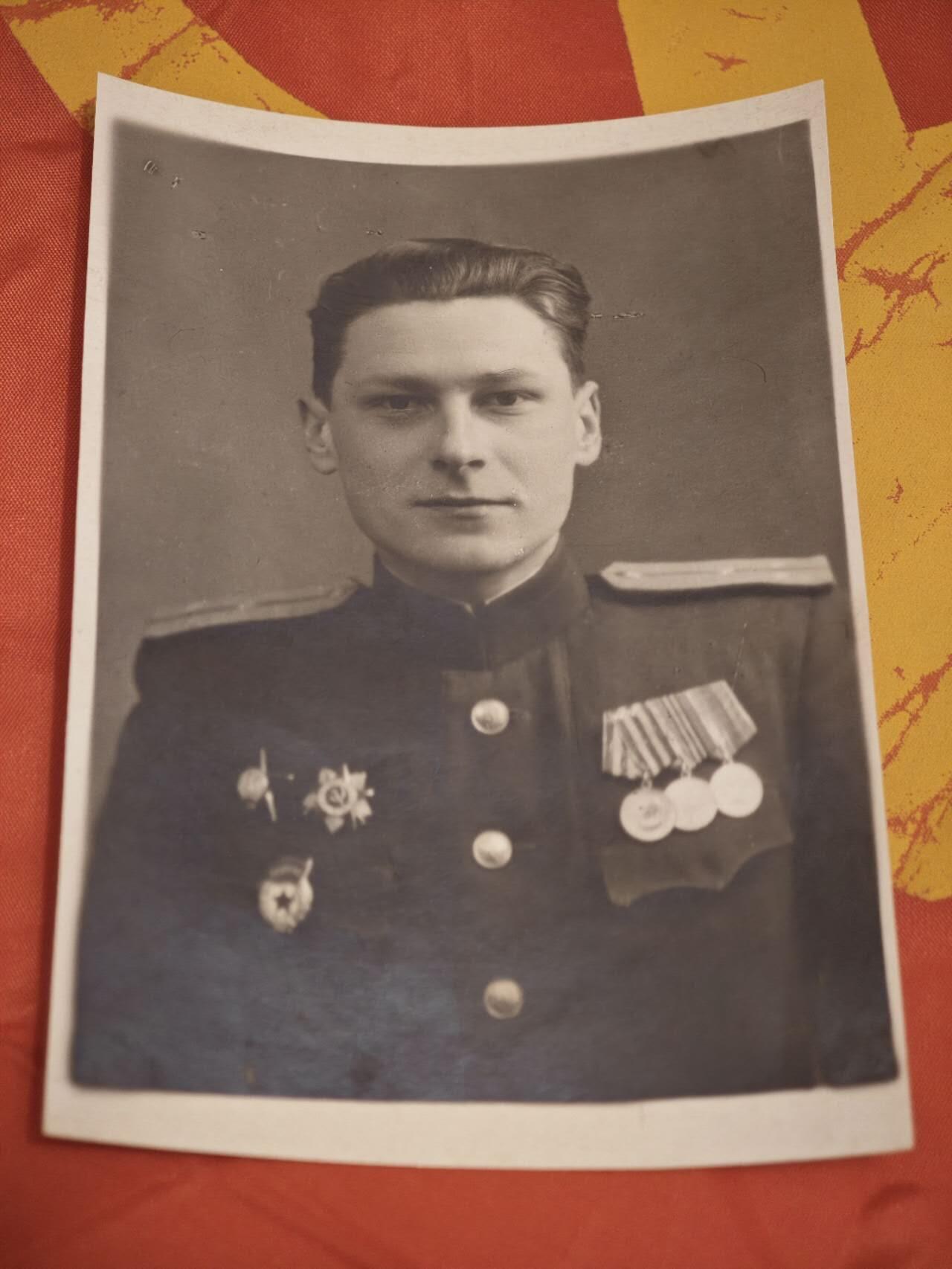 橙子收藏第二期  【苏联军官荣誉肖像】列宁格勒战役供应部队指挥官热涅拉洛夫照片