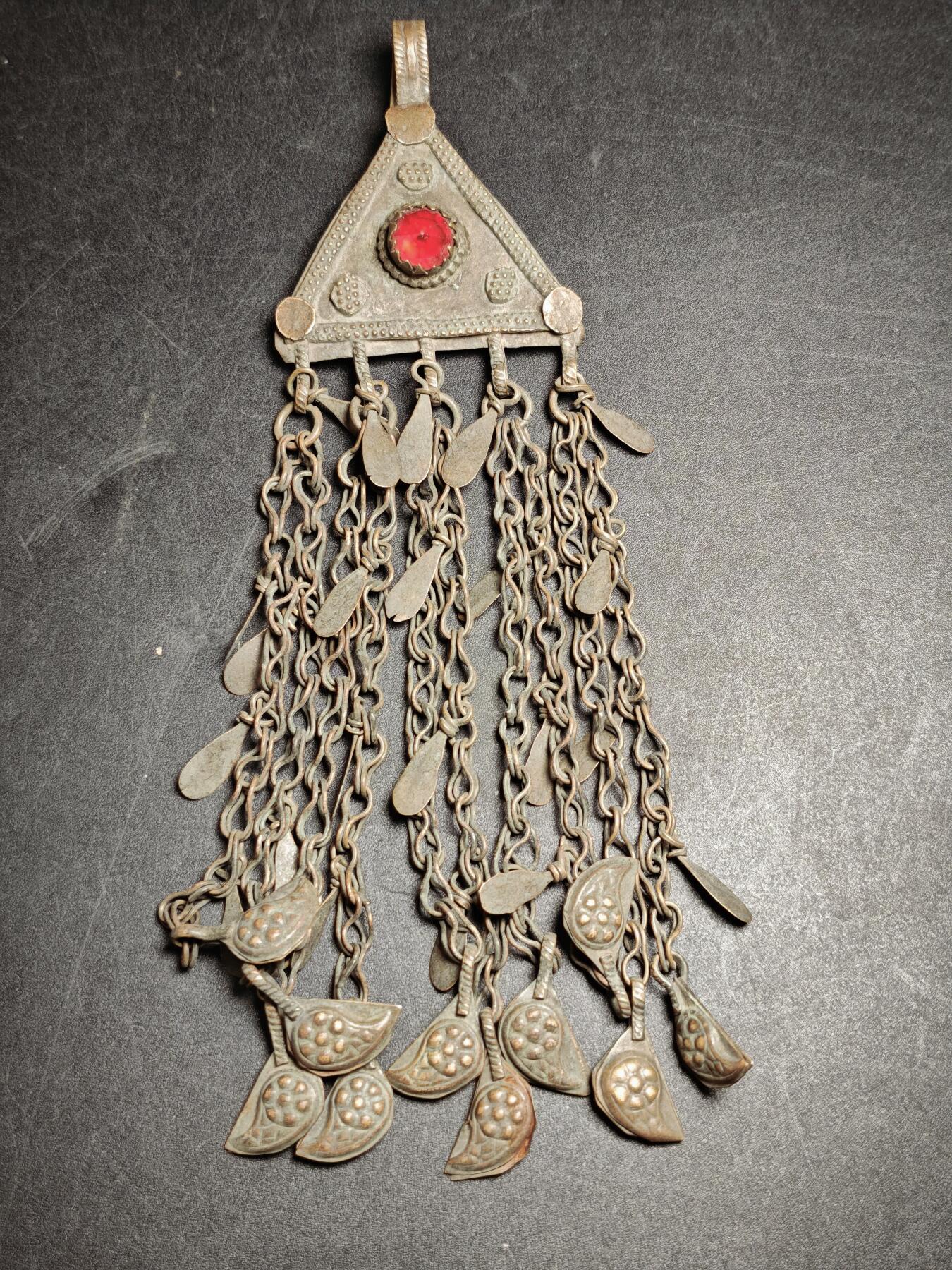 113期新疆红钱粟特钱币丝路钱币专场 巴基斯坦低银饰品，35.2克