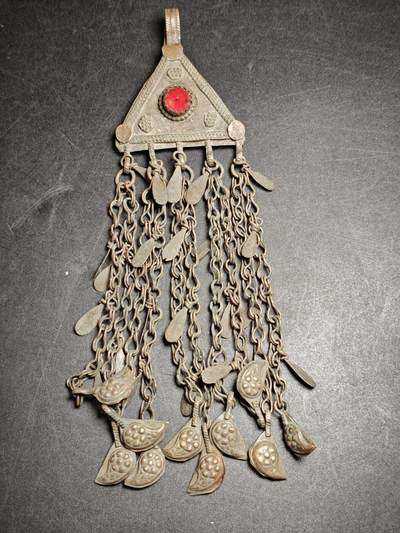 113期新疆红钱粟特钱币丝路钱币专场 - 巴基斯坦低银饰品，35.2克