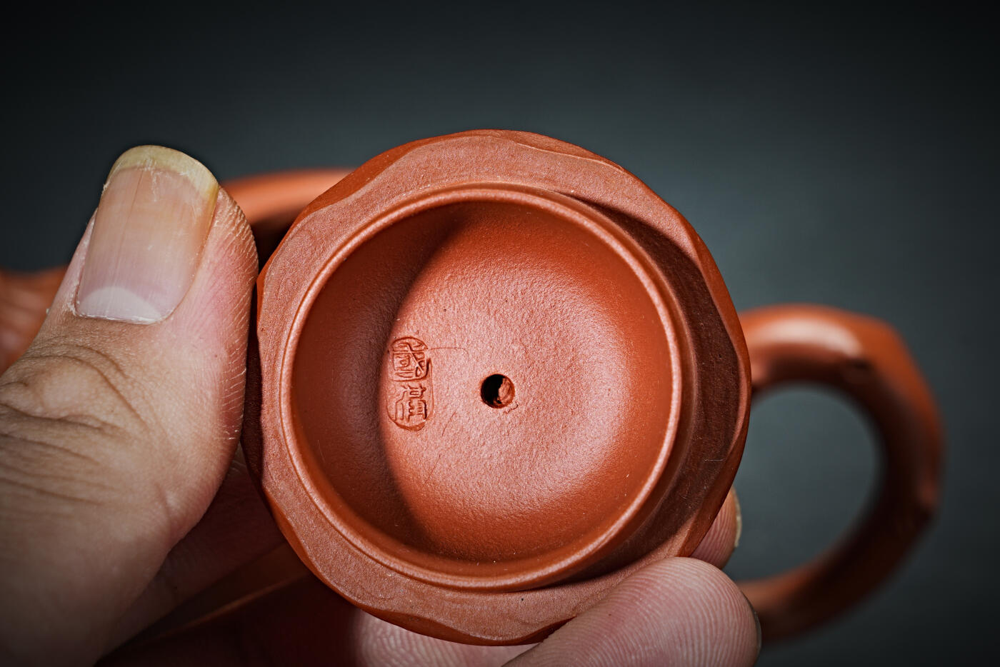 上海都达杂项专场九（全场包邮） 申屠国洪 制朱泥佛手壶1-436