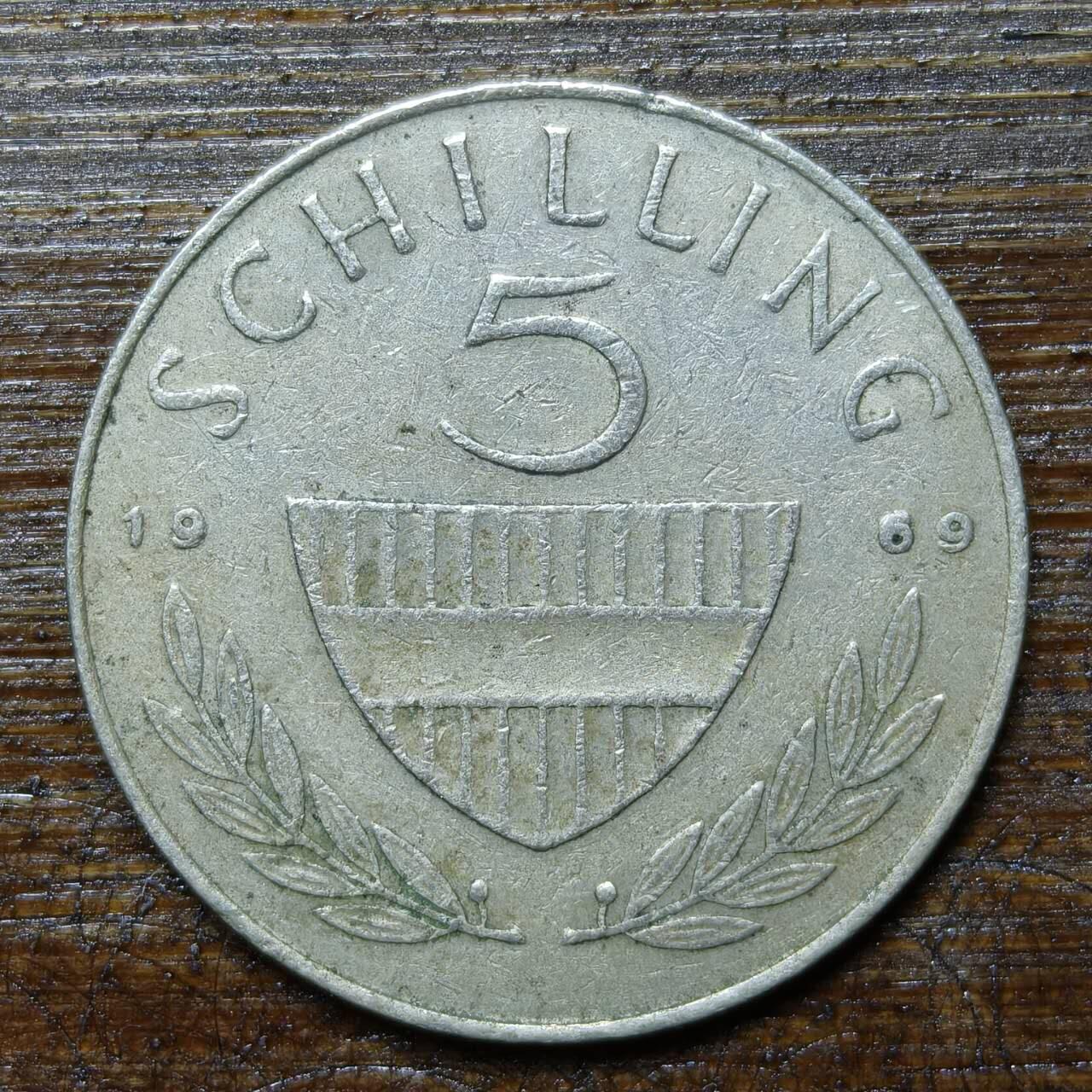 【铜匠收藏】★第141★散币专场 不寄存，30包邮。不满30元，支付5元运费。《接受代拍 代送NGC评级》 29【无寄存】奥地利1969年 5先令 骑手骑着利皮扎纳马 铜镍币