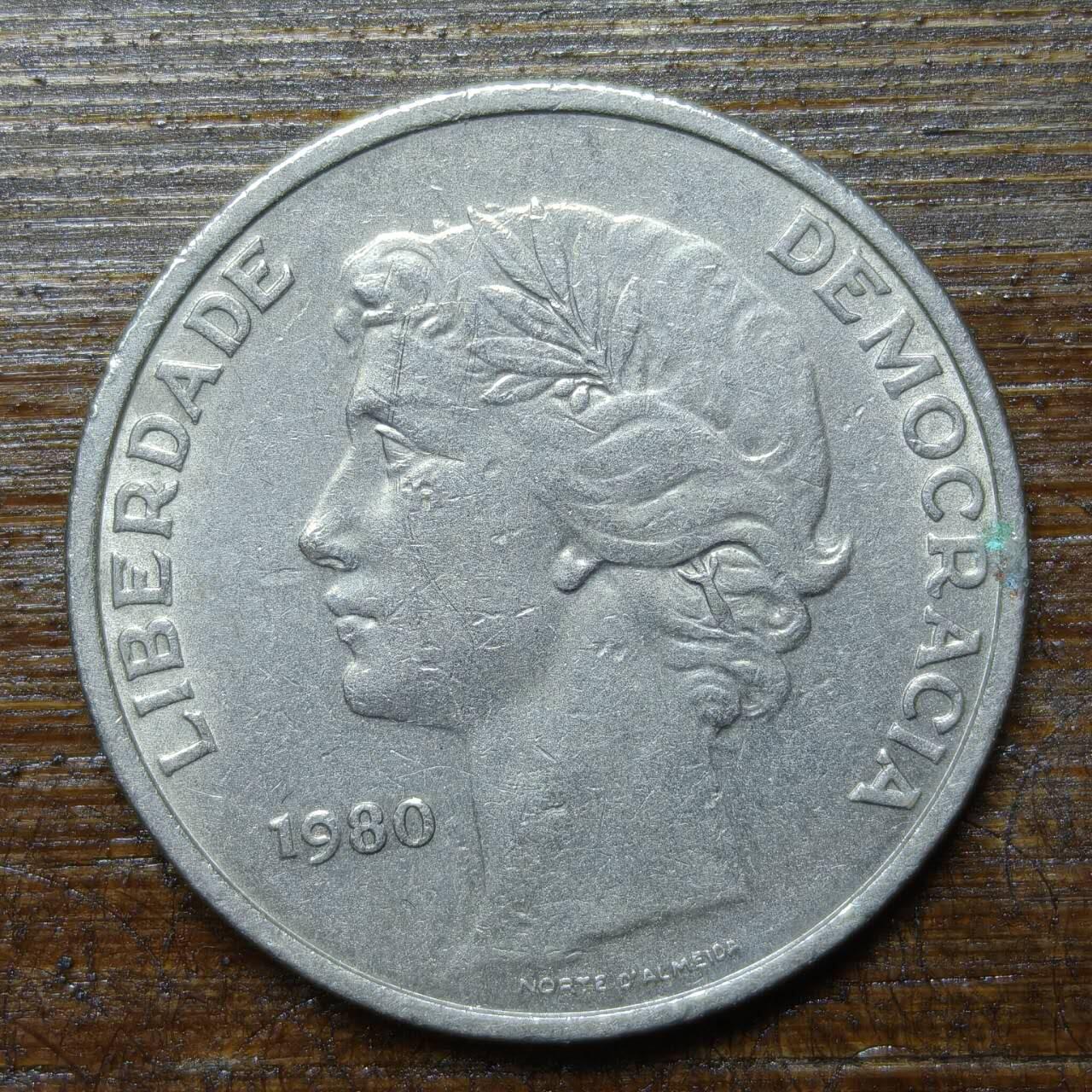 【铜匠收藏】★第141★散币专场 不寄存，30包邮。不满30元，支付5元运费。《接受代拍 代送NGC评级》 9【无寄存】1980年 葡萄牙 25埃斯库多