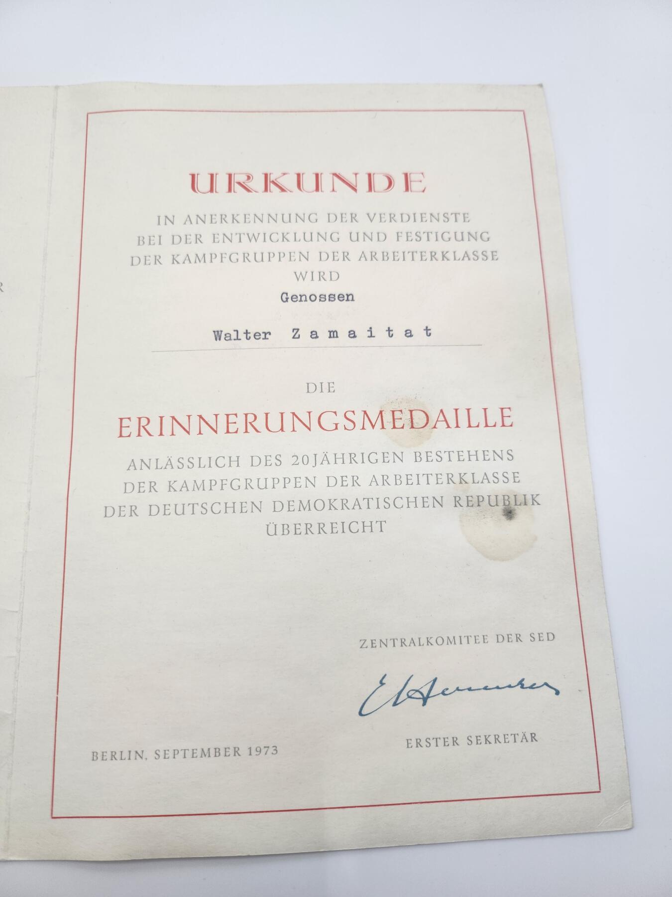 南水社首场拍卖 东德工人阶级战斗队成立20周年纪念证书获得者瓦尔特·扎迈塔特