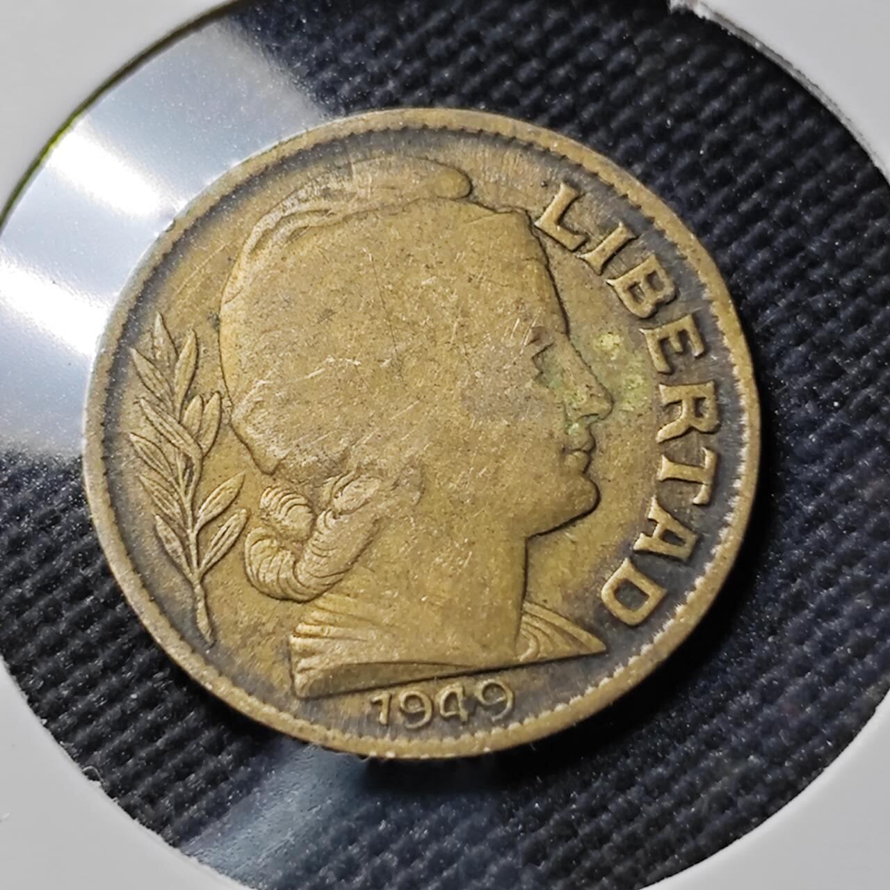 KK钱币收藏小铺  第390期  2月预留时间 周末发货  1949阿根廷10分铜币