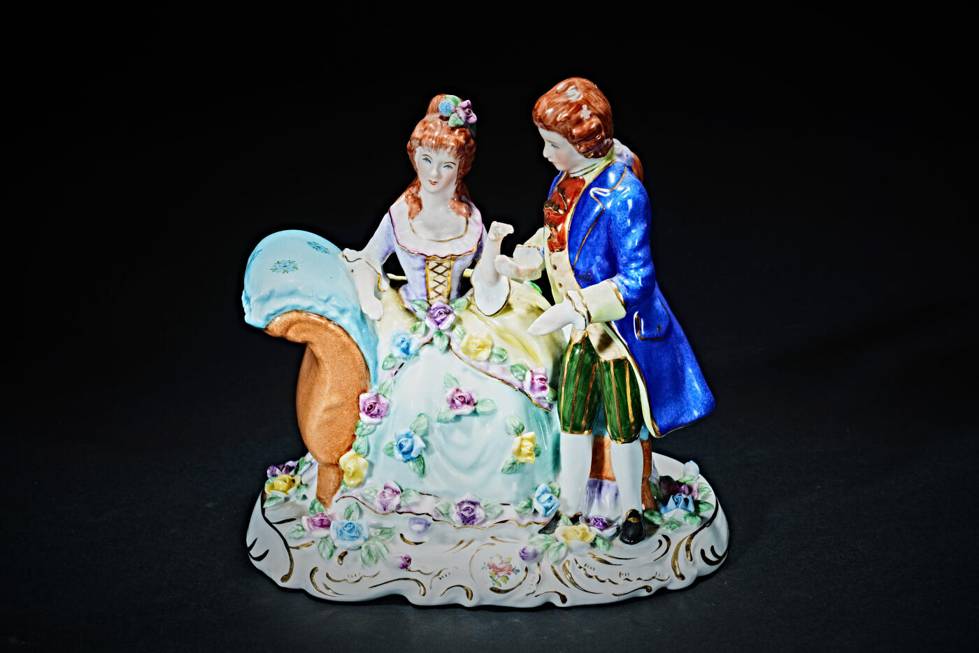 上海都达杂项专场九（全场包邮） 民国 欧洲Meissen（梅森） 粉彩人物雕塑摆件1-528