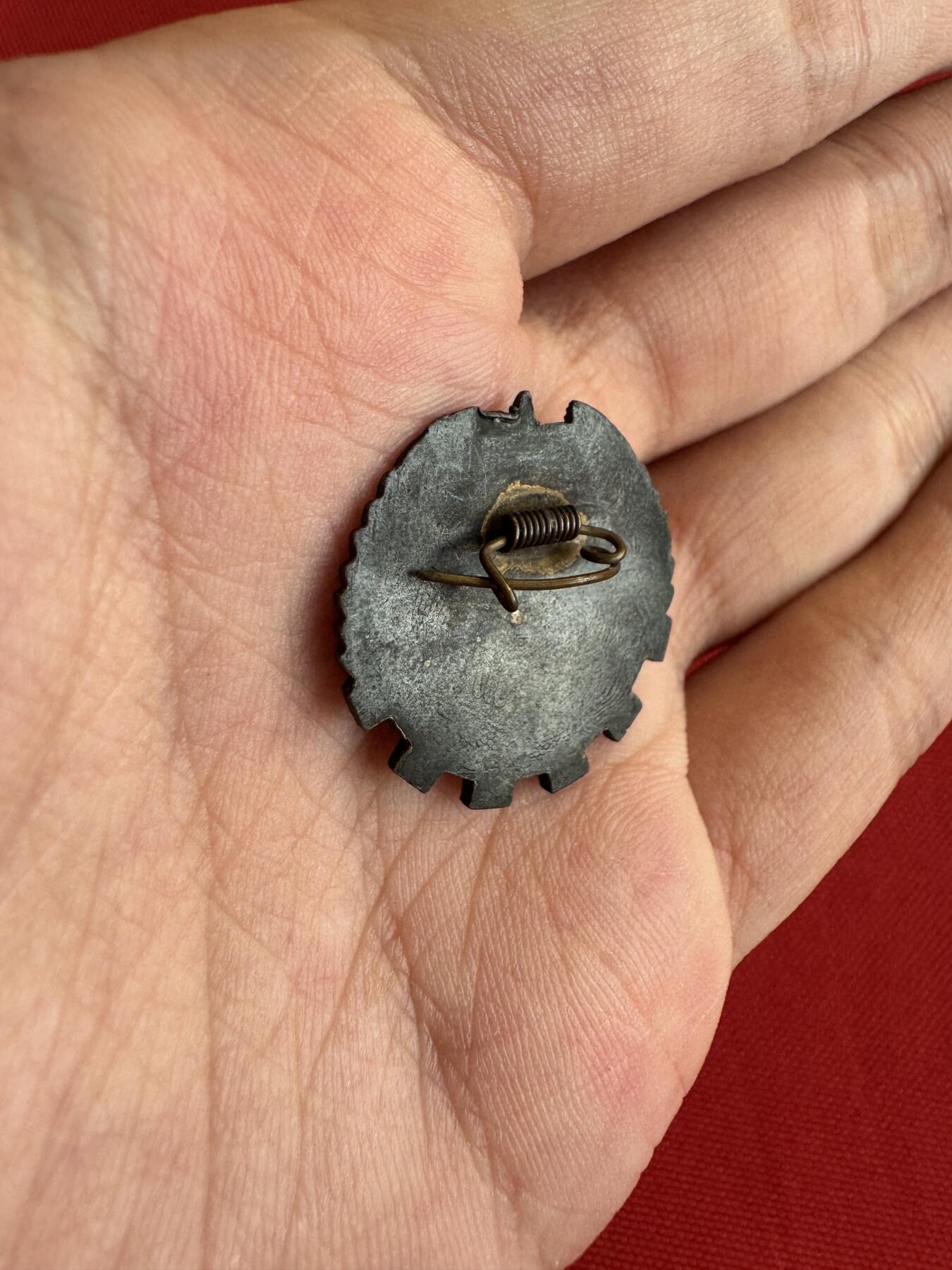 五哥徽章群   28号周三晚上八点4群联拍 铜章