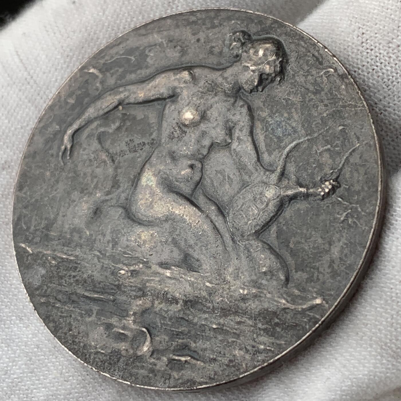 掌中浮雕-藏着的欧洲第051场 法国章友协会（SAMF）第15号作品：1902年法国海洋仙女安菲特律特银章 ，40mm，29.66g， 1902年10月发行，银章仅发行93枚