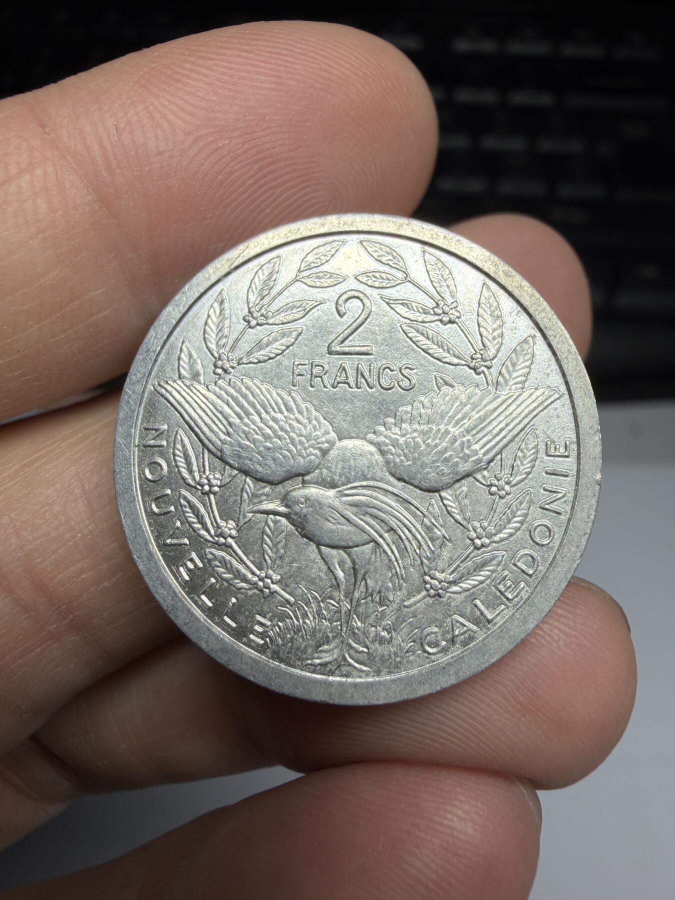 2025年集古藏今外币拍卖第二期-第1场—（总第301拍），可以寄存60天，满160元包邮。 1982年法属新喀里多尼亚2法郎