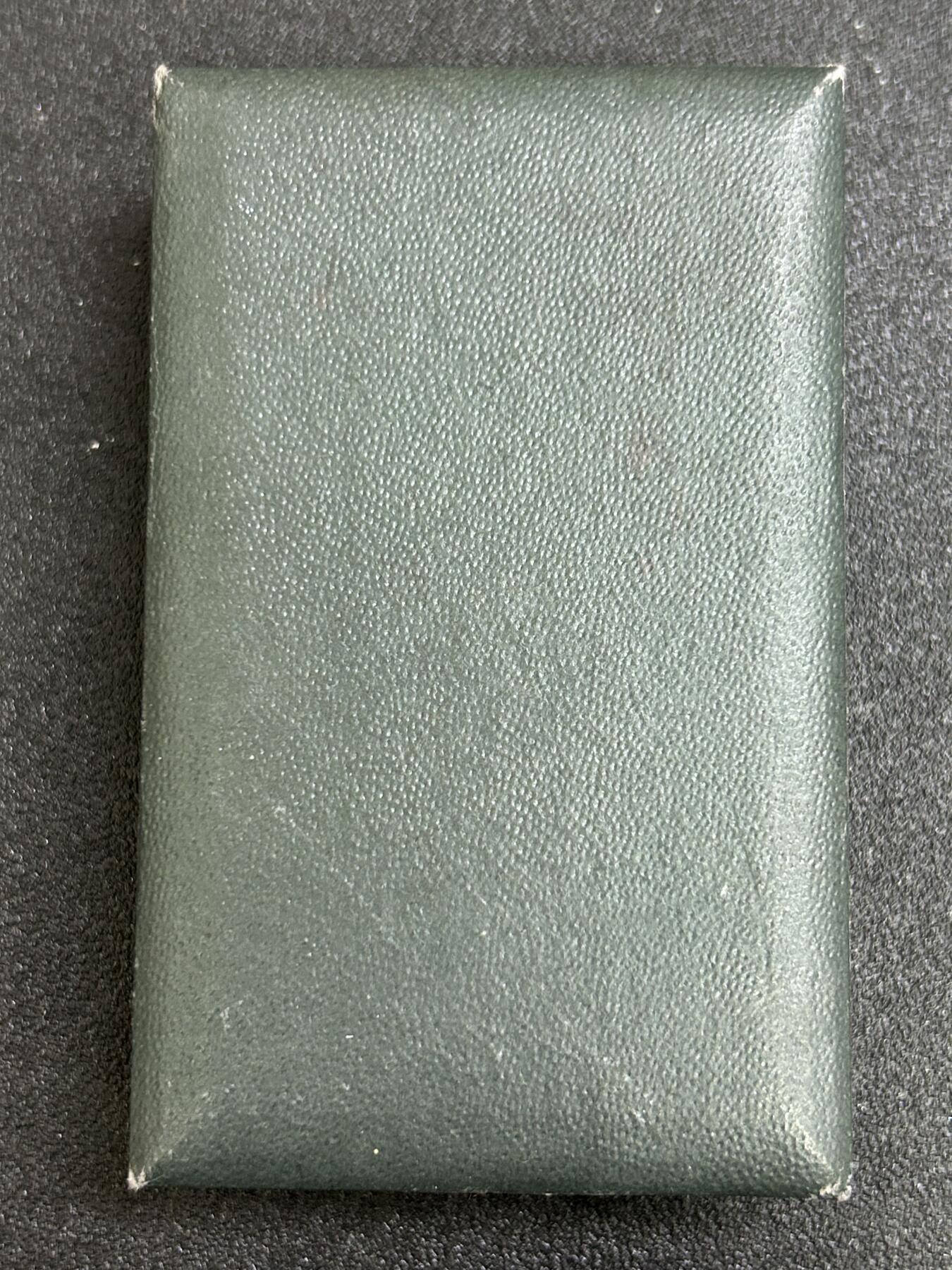 西秦中古拍卖第七十四期 日本红十字奖章 带原盒