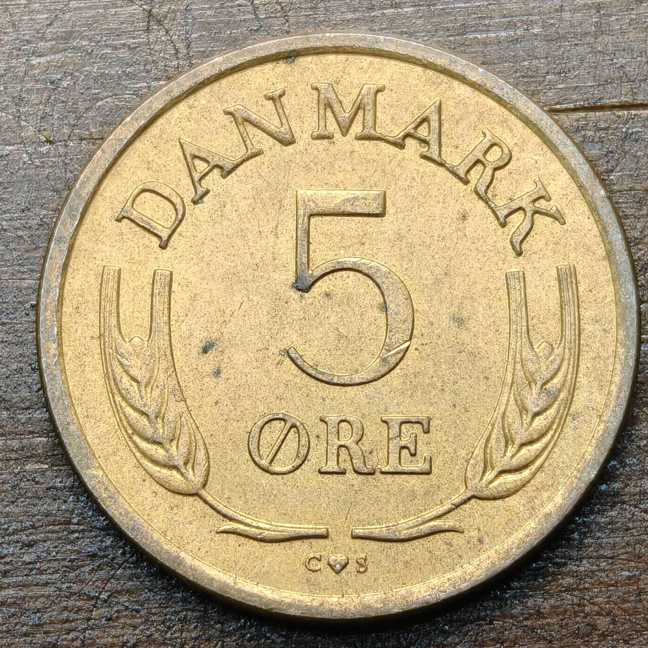 【铜匠收藏】★第142★散币专场 不寄存，30包邮。不满30元，支付5元运费。《接受代拍 代送NGC评级》 11【无寄存】丹麦 1966年 5欧尔 铜币