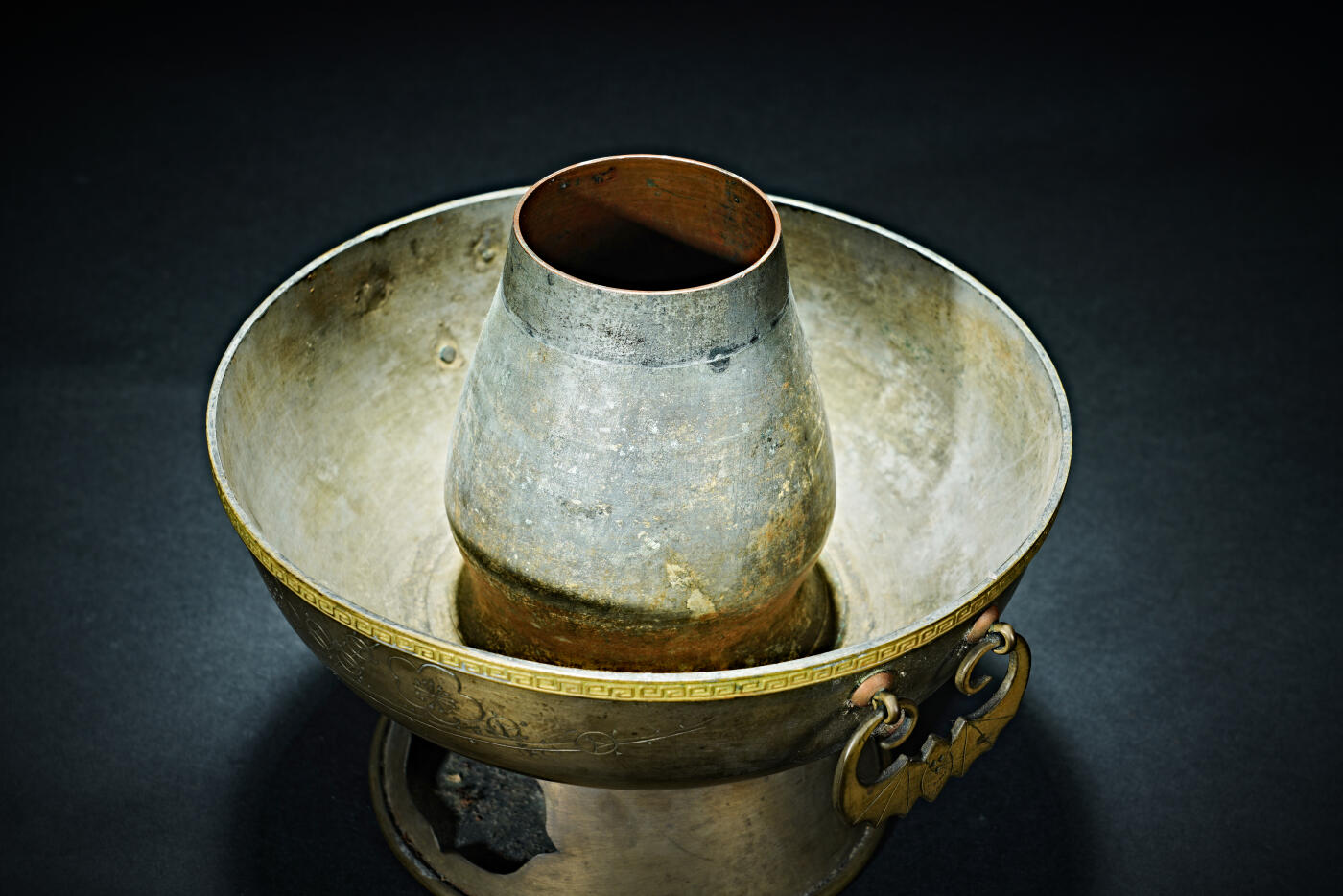 上海都达杂项专场九（全场包邮） 民国 铜刻花卉火锅暖炉1-398