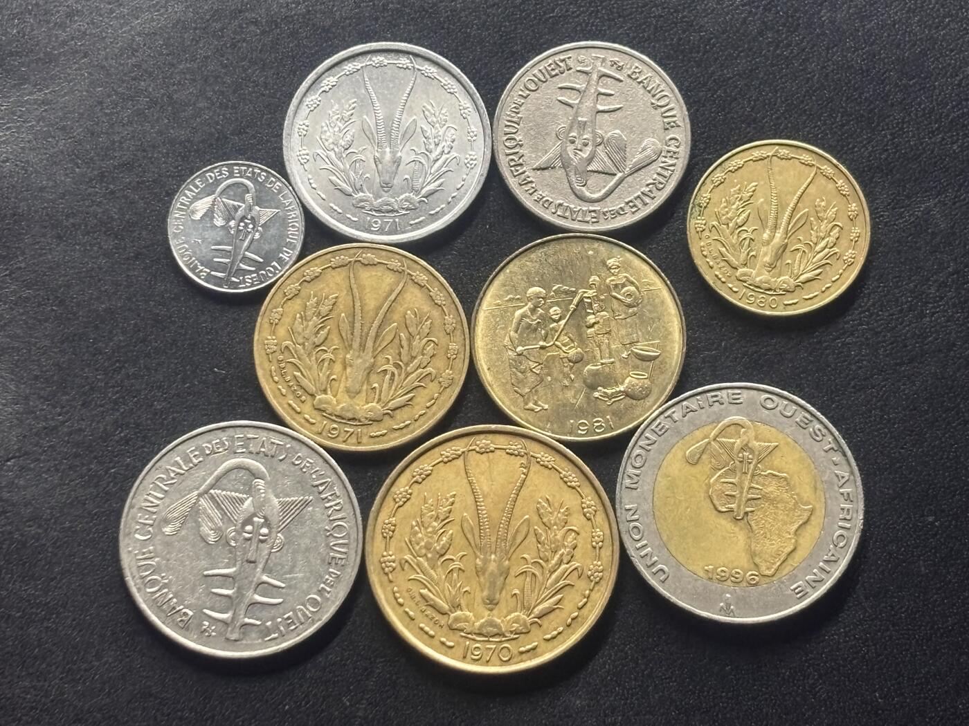 邮泉阁限时拍卖第四十场 非洲专场（硬币在国外。请付邮费6元。） 西非9枚