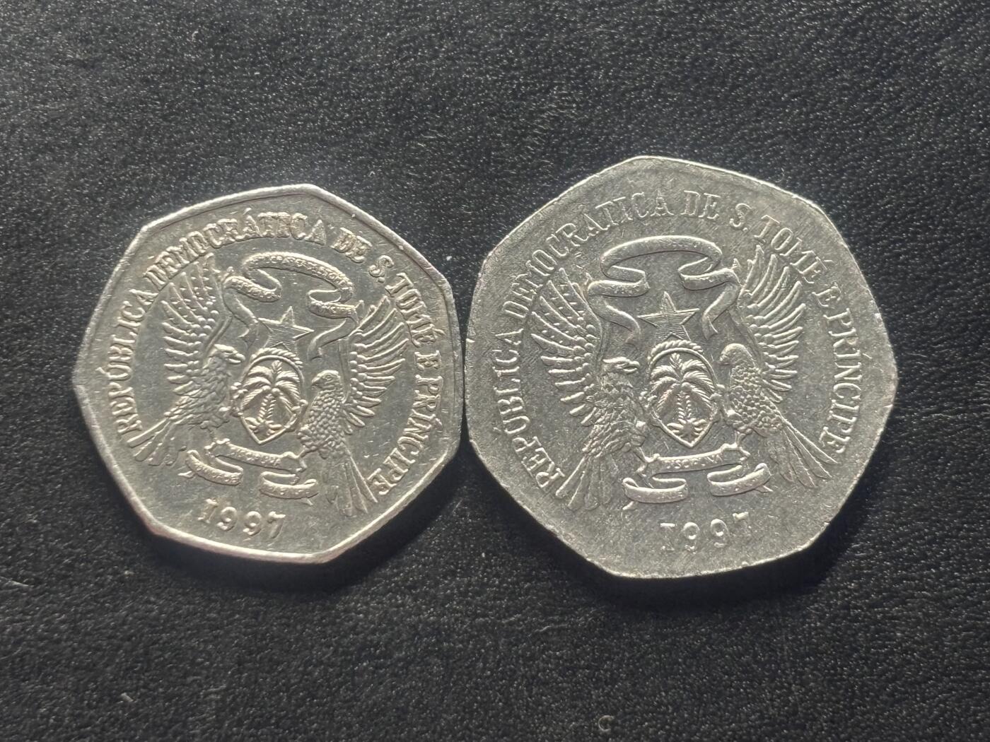 邮泉阁限时拍卖第四十场 非洲专场（硬币在国外。请付邮费6元。） 圣多美和普林西比1997年2枚