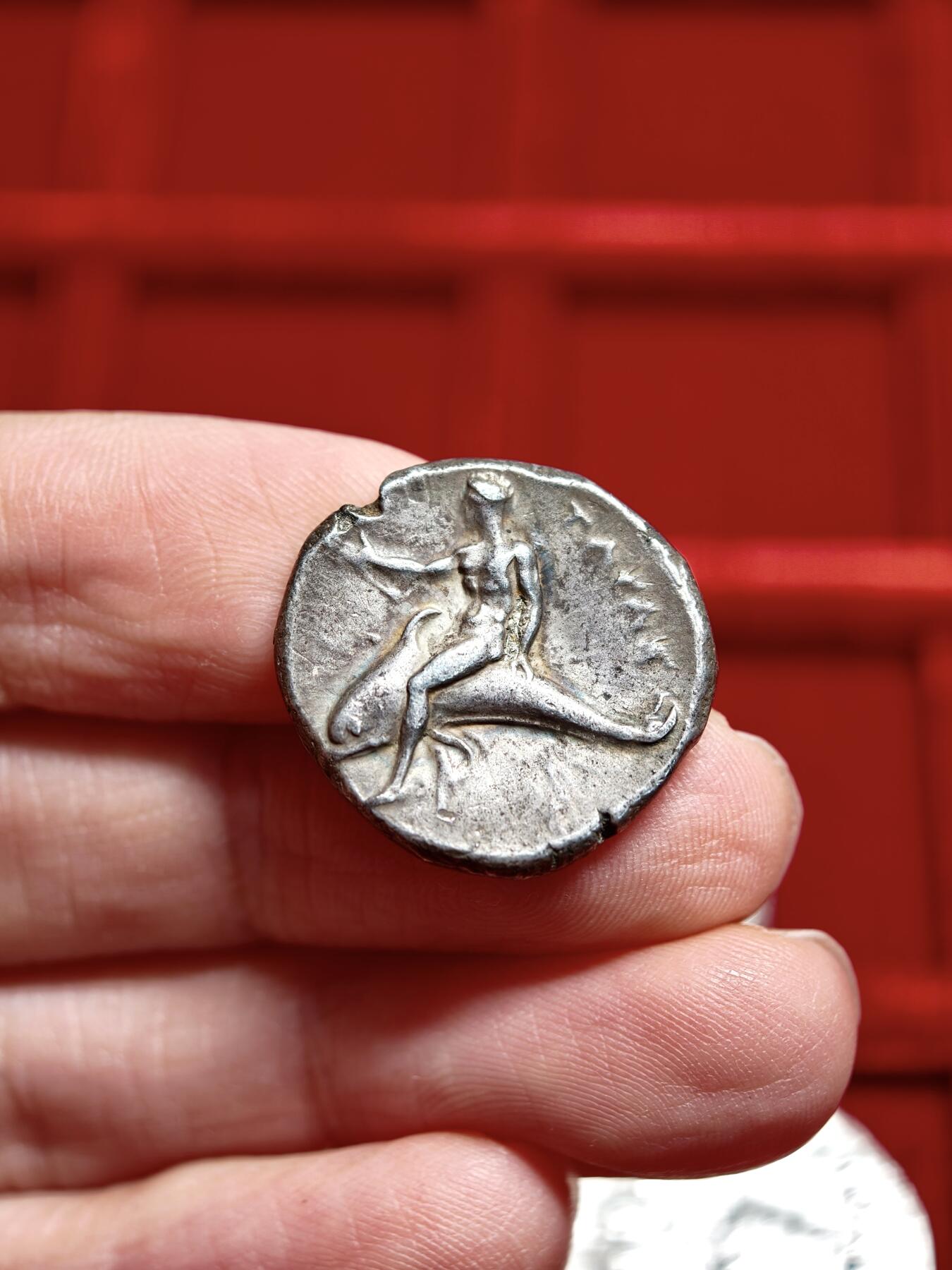 评级古希腊塔拉斯骑海豚的少年和骑士银币