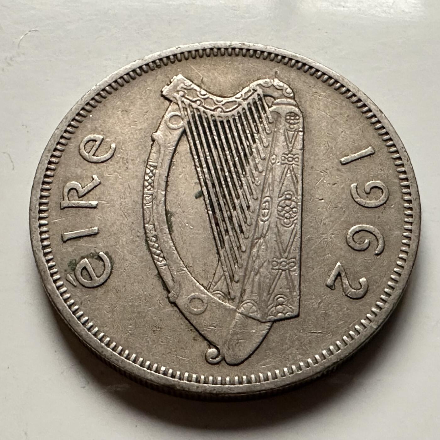 🌹外币初藏🌹🐯2026年第13场  每周二四六晚8️⃣点 接代拍 爱尔兰1962年2先令