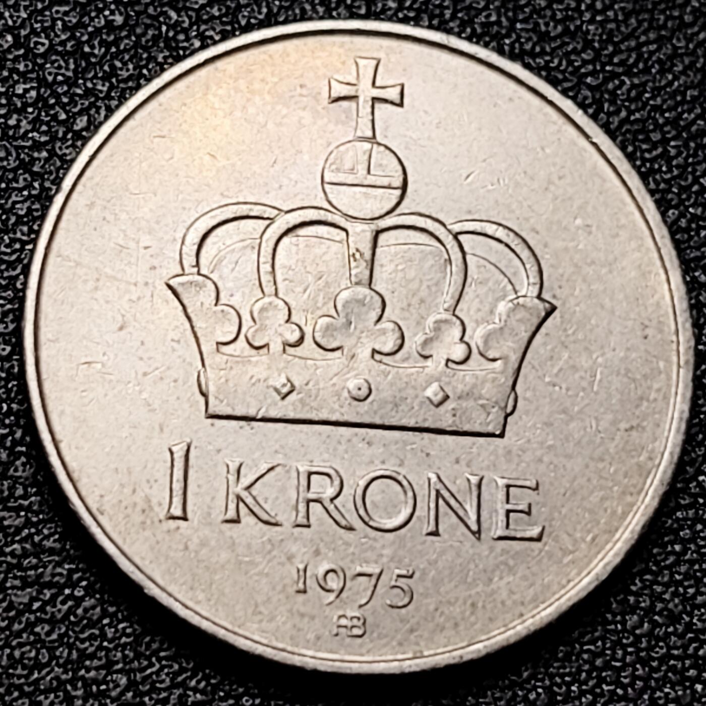 泉币菌-第176场- 精品福利场 1975年 挪威1克朗镍币 奥拉夫五世 皇冠 25mm