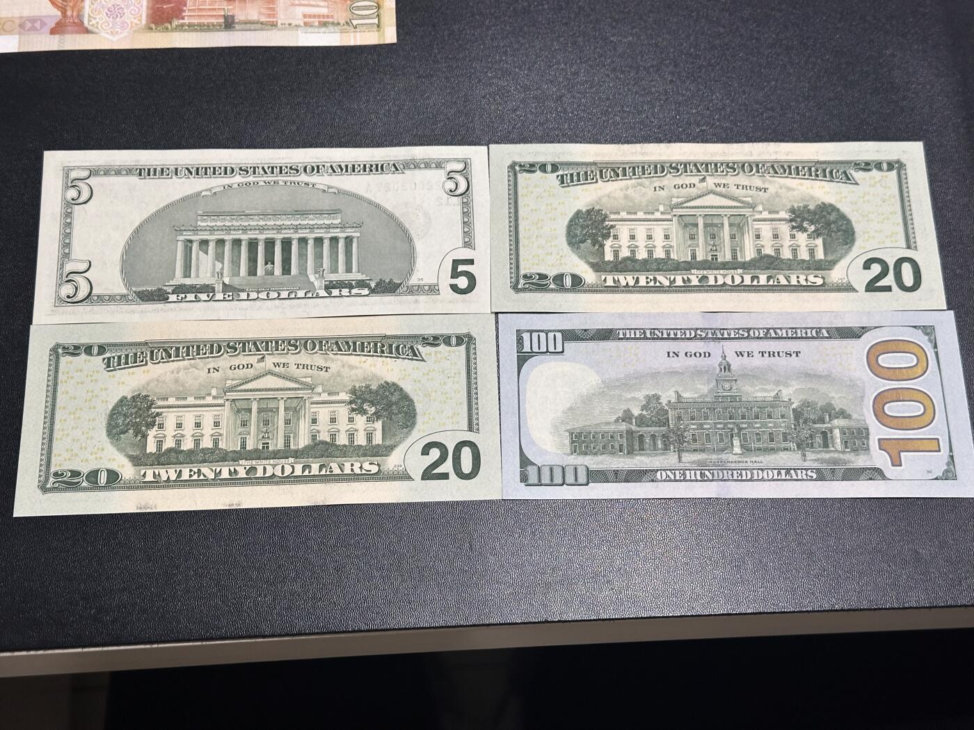 《外钞收藏家》第六百零五期（精选场）（本平台长期征集拍品、欢迎藏友们联系合作） 2001年大头版5美元+彩版20和100美元 一张补号 全新UNC