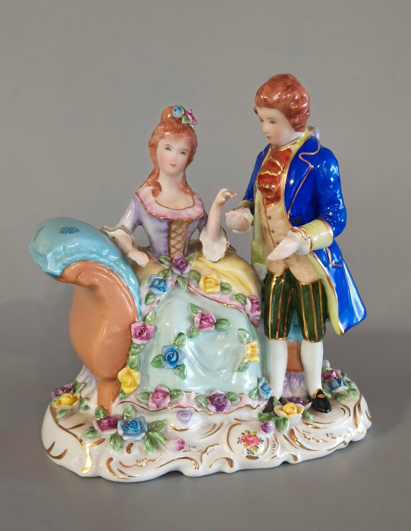 上海都达杂项专场九（全场包邮） 民国 欧洲Meissen（梅森） 粉彩人物雕塑摆件1-528