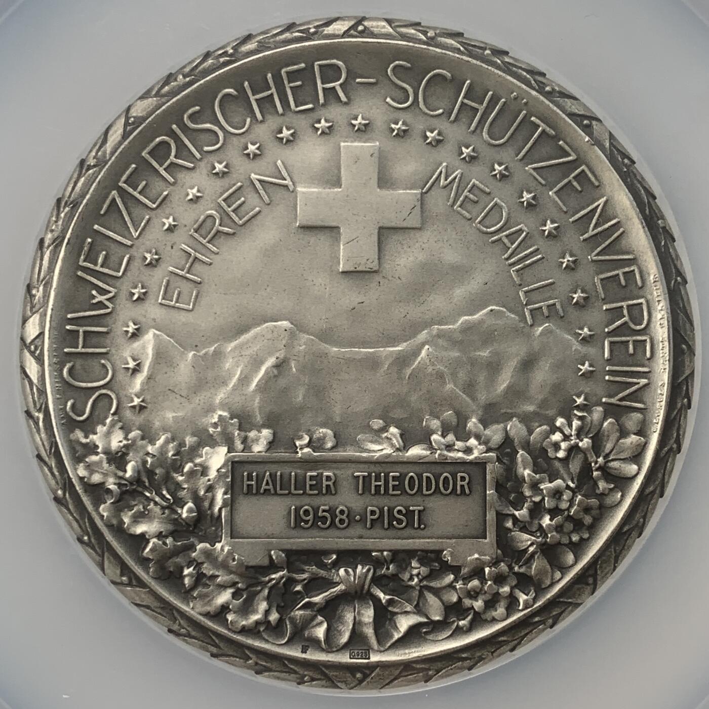 掌中浮雕-藏着的欧洲第051场 NGC MS65 : 1958年瑞士射击节大银章 , 66mm ，裸章重约150多克