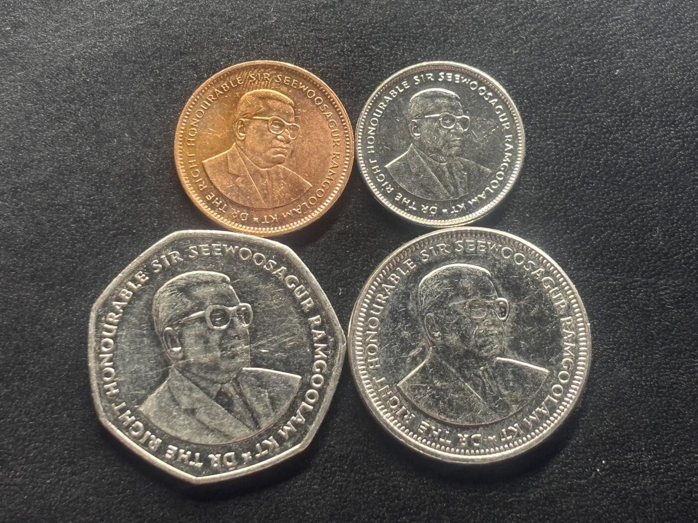 邮泉阁限时拍卖第四十场 非洲专场（硬币在国外。请付邮费6元。） 毛里求斯4枚