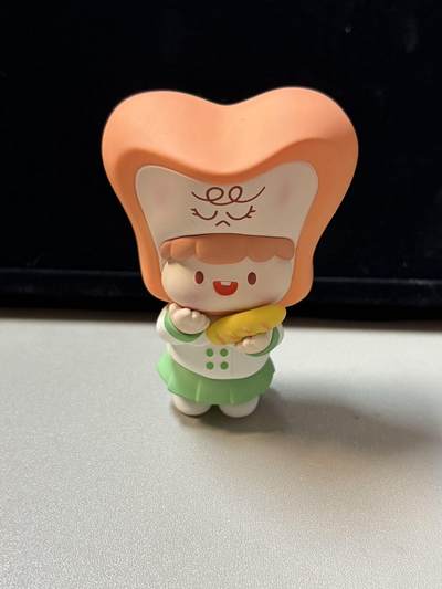 【0佣福利场】手办盲盒专场 周六晚上21点截拍 - 正版RORO JUMP肉肉酱甜品小镇盲盒